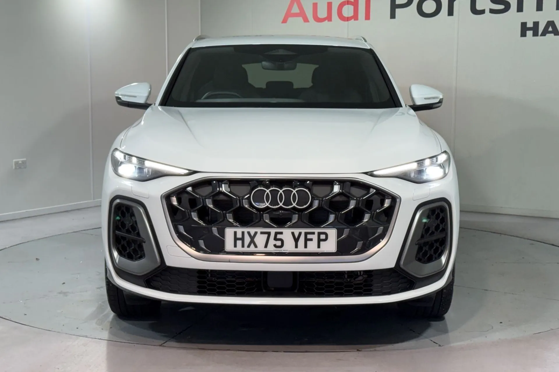 Audi Q5 thumbnail image number 7