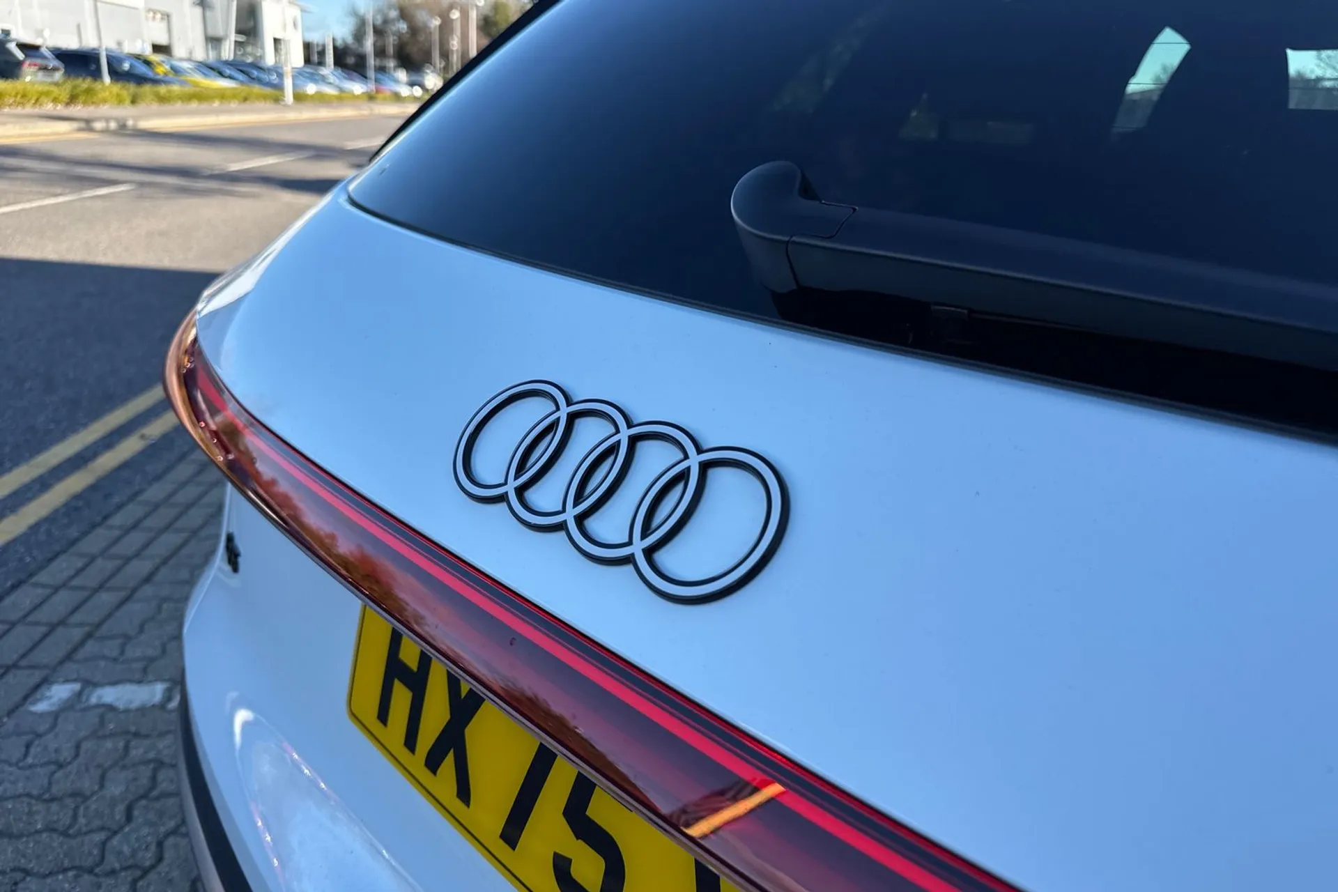 Audi Q5 thumbnail image number 17