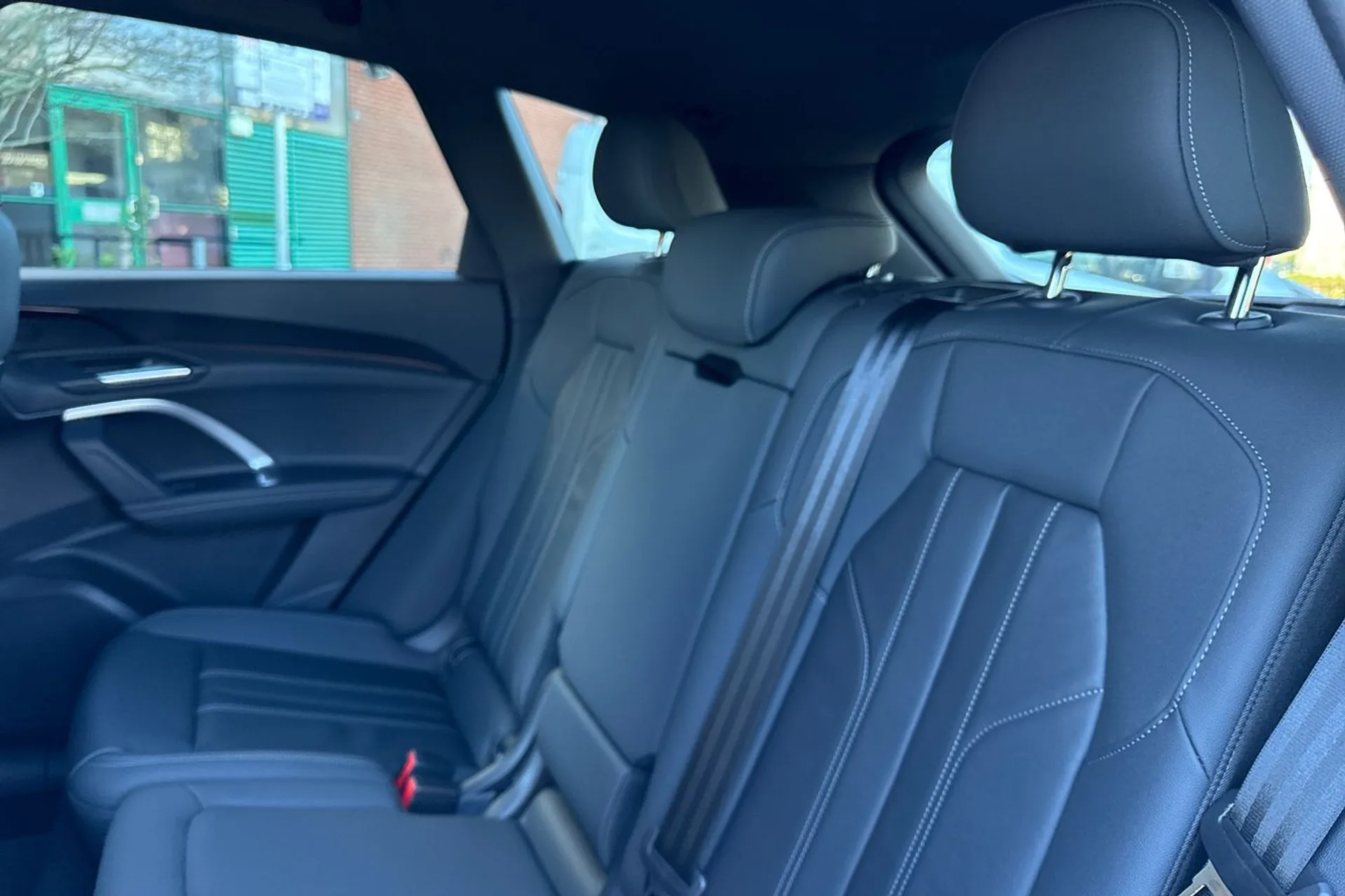 Audi Q5 thumbnail image number 36