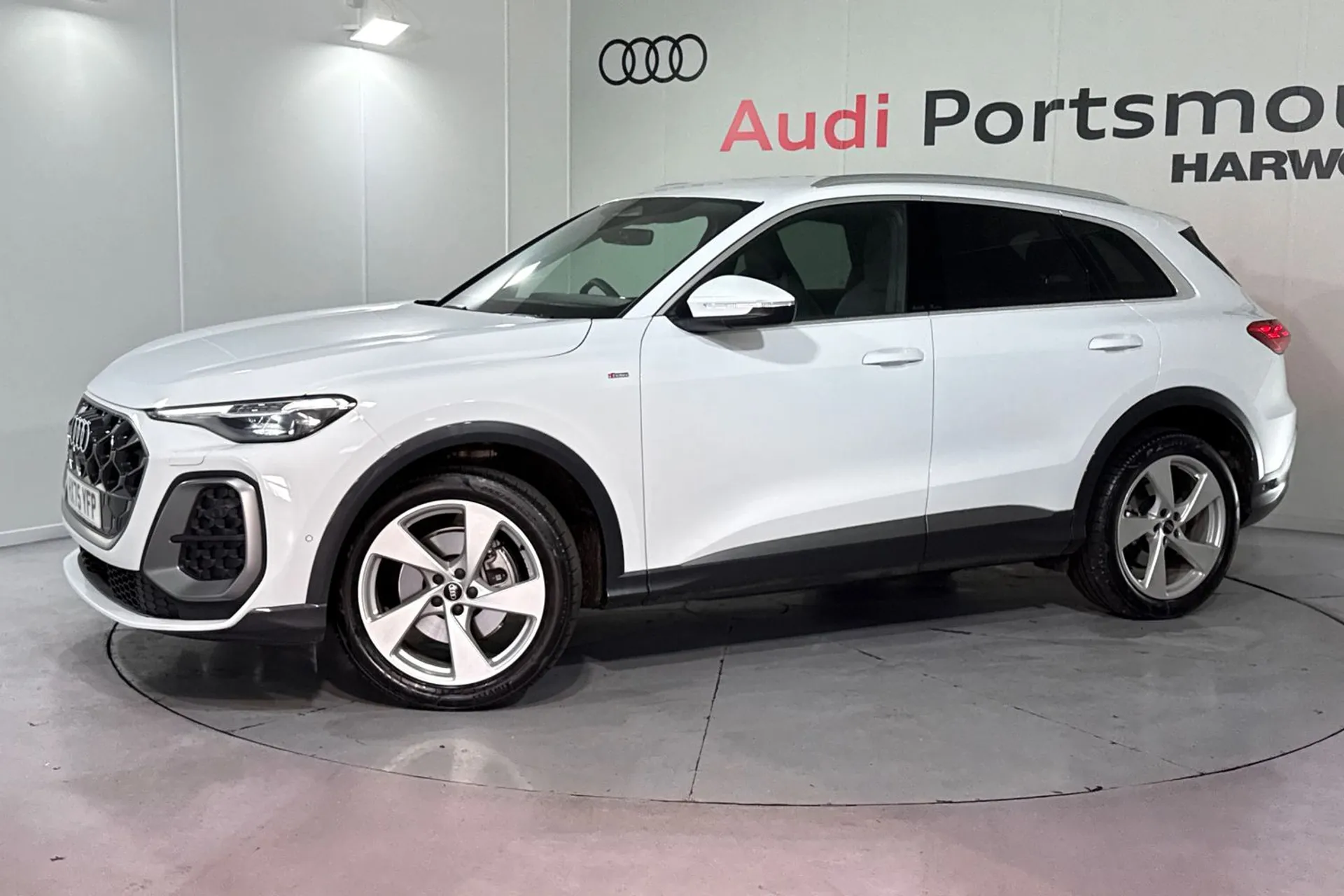 Audi Q5 thumbnail image number 6