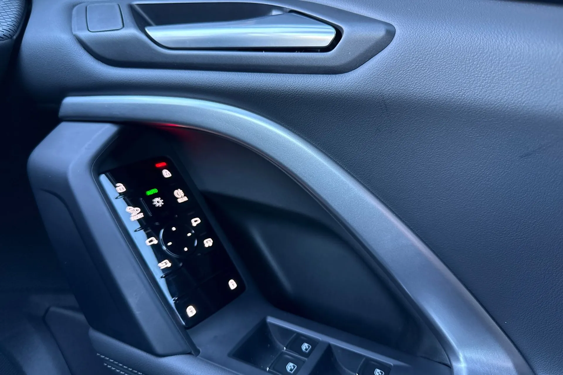 Audi Q5 thumbnail image number 46