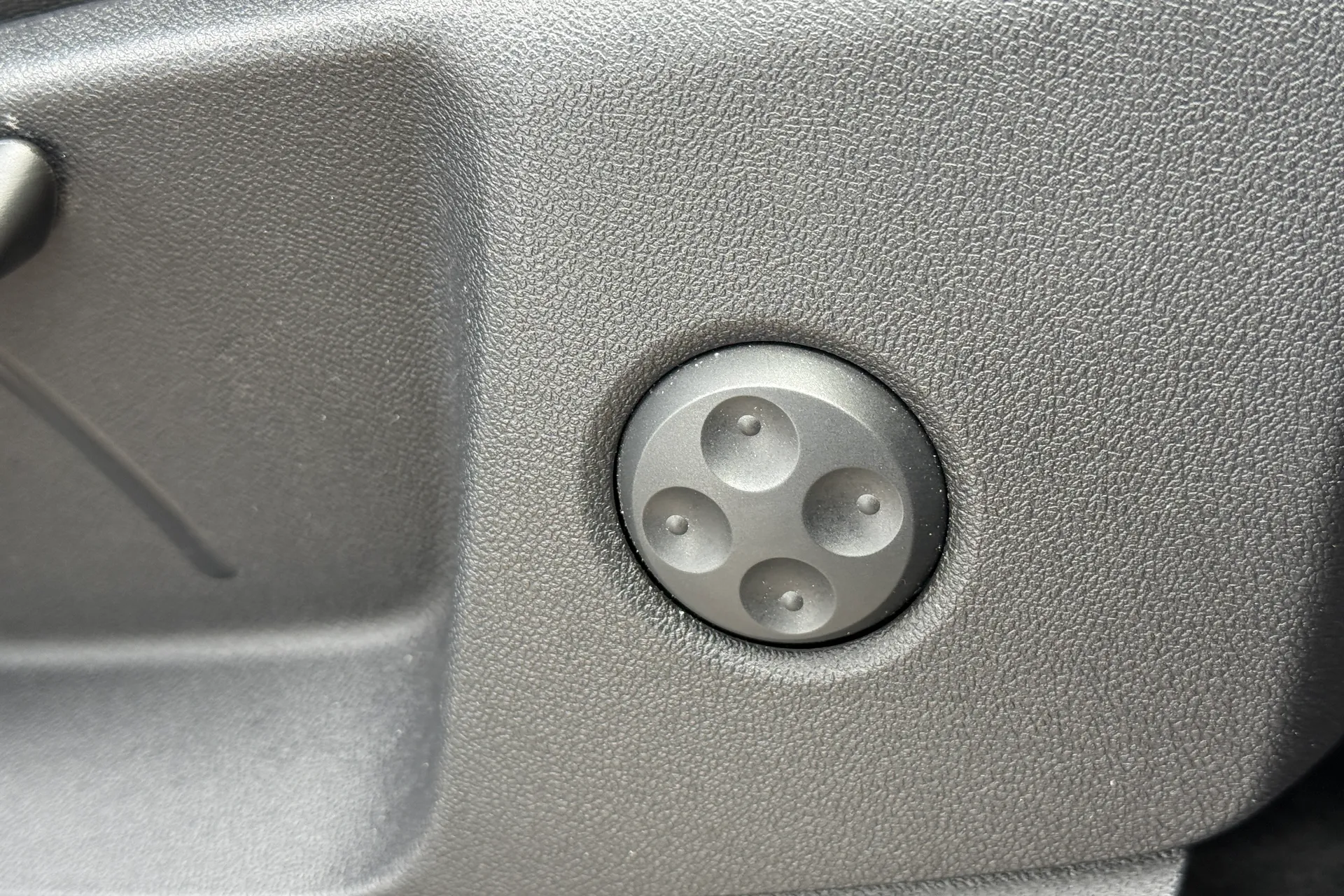 Audi Q5 thumbnail image number 12