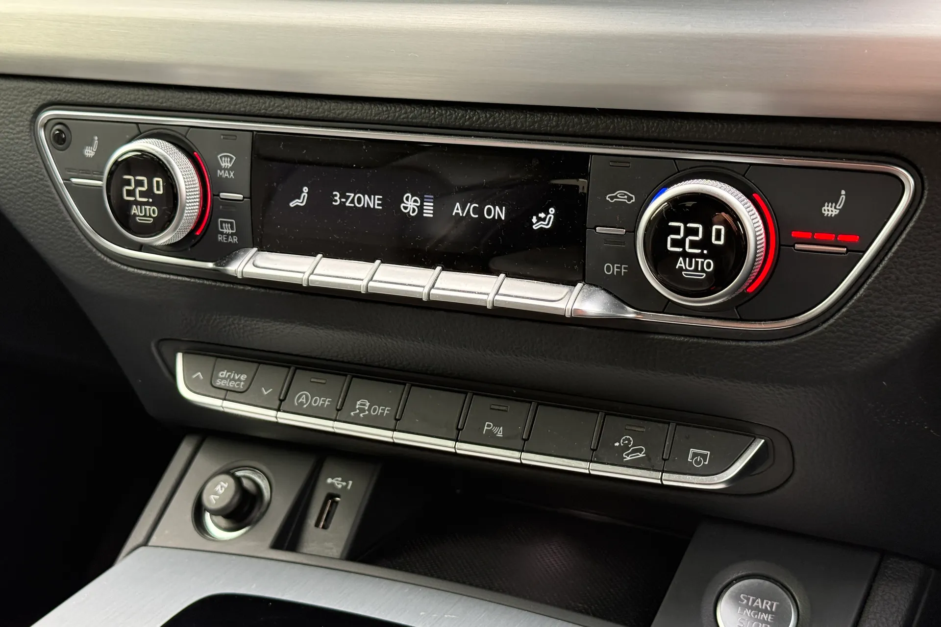 Audi Q5 thumbnail image number 19