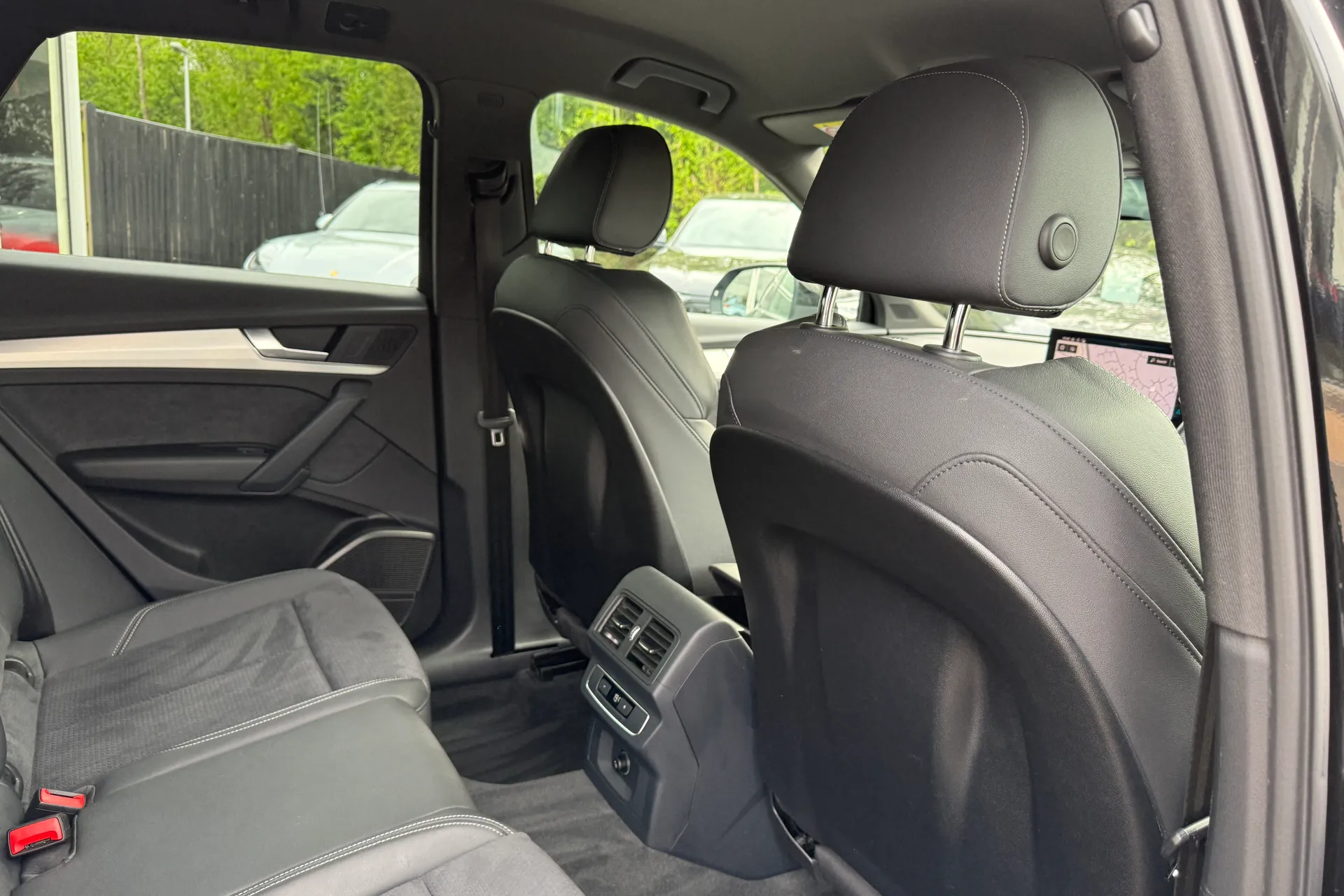 Audi Q5 thumbnail image number 39