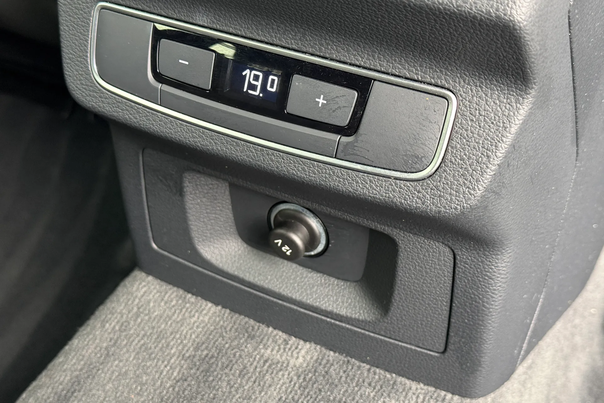 Audi Q5 thumbnail image number 41