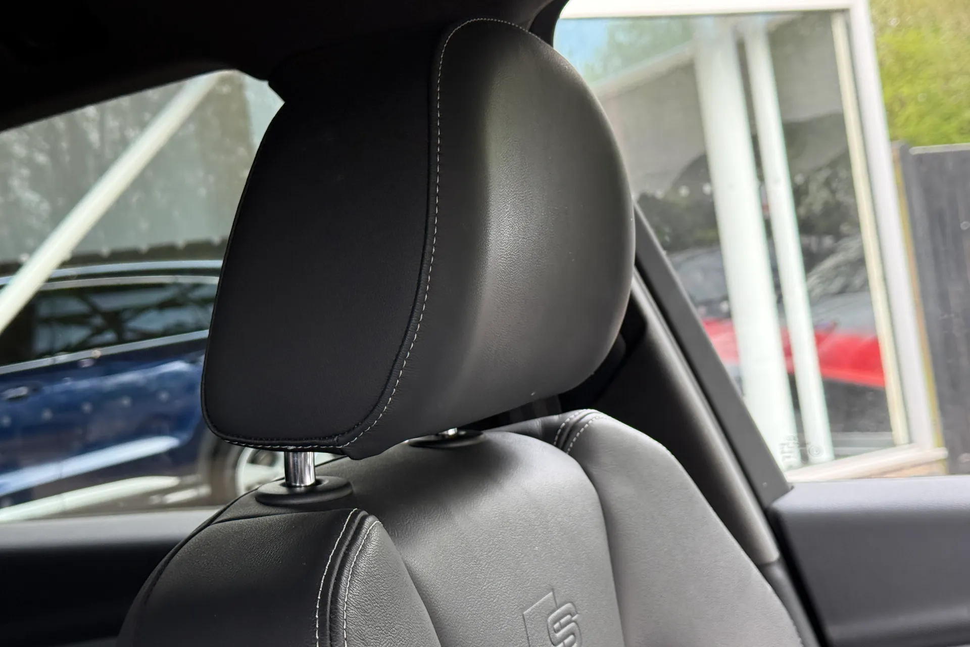 Audi Q5 thumbnail image number 24