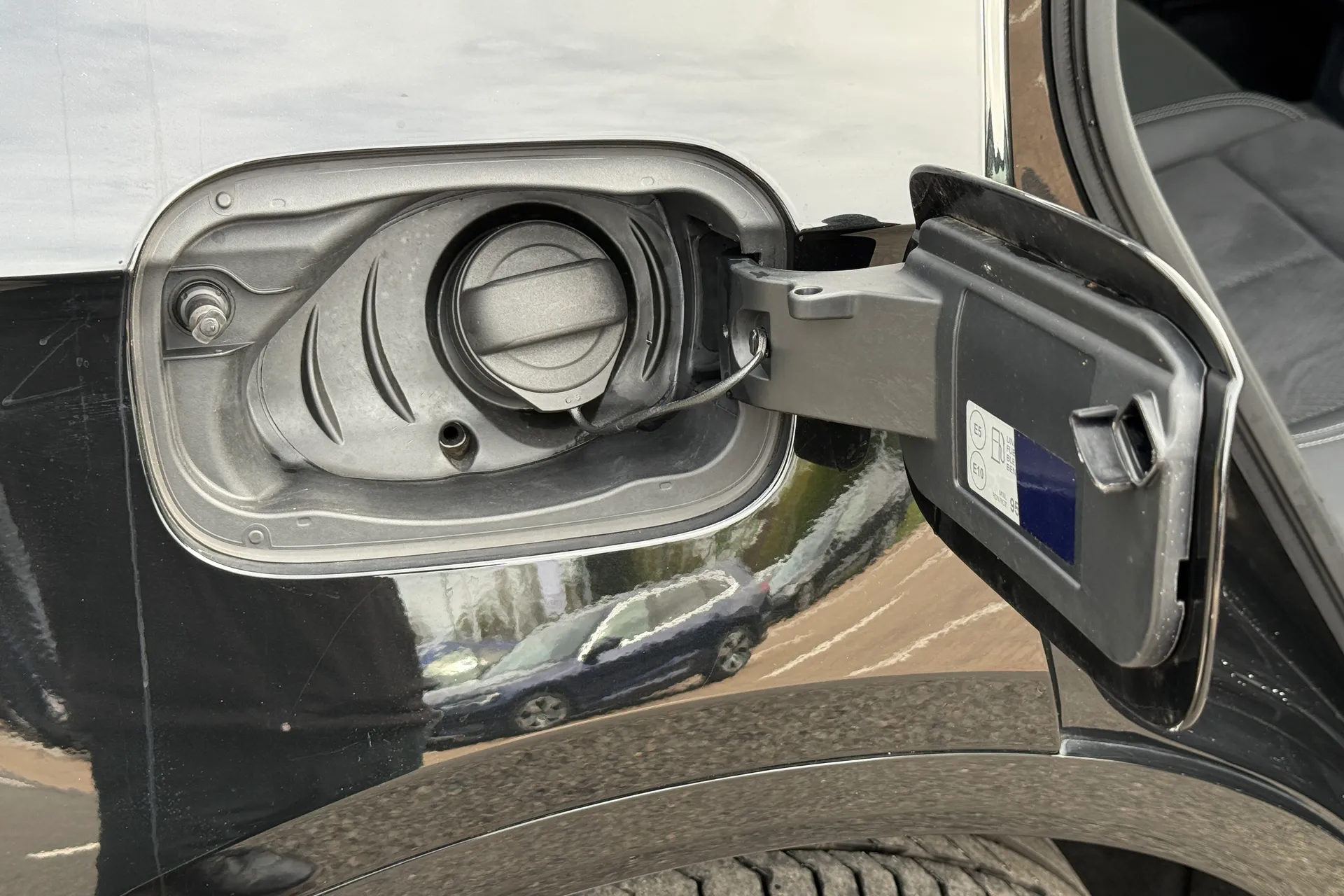 Audi Q5 thumbnail image number 36