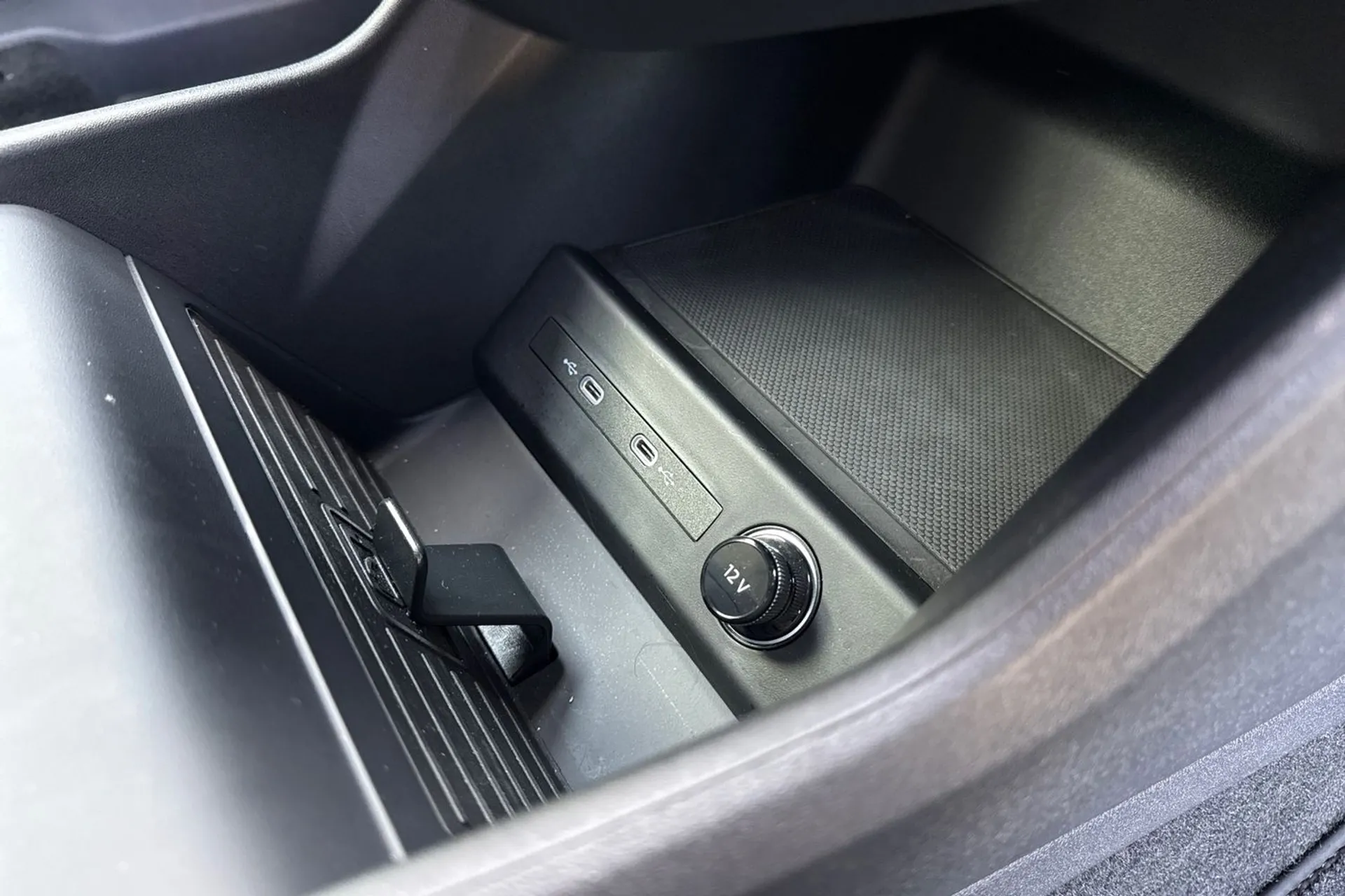 Audi Q4 thumbnail image number 44