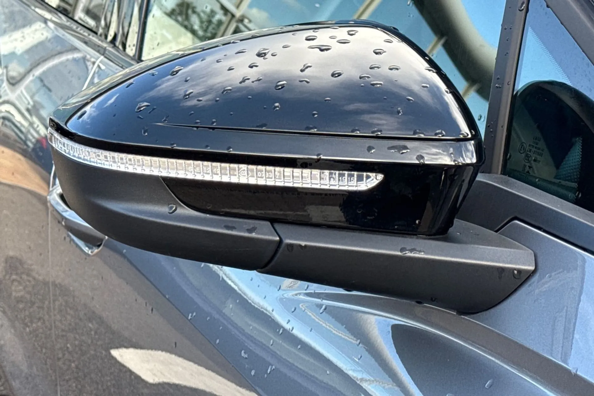 Audi Q4 thumbnail image number 58