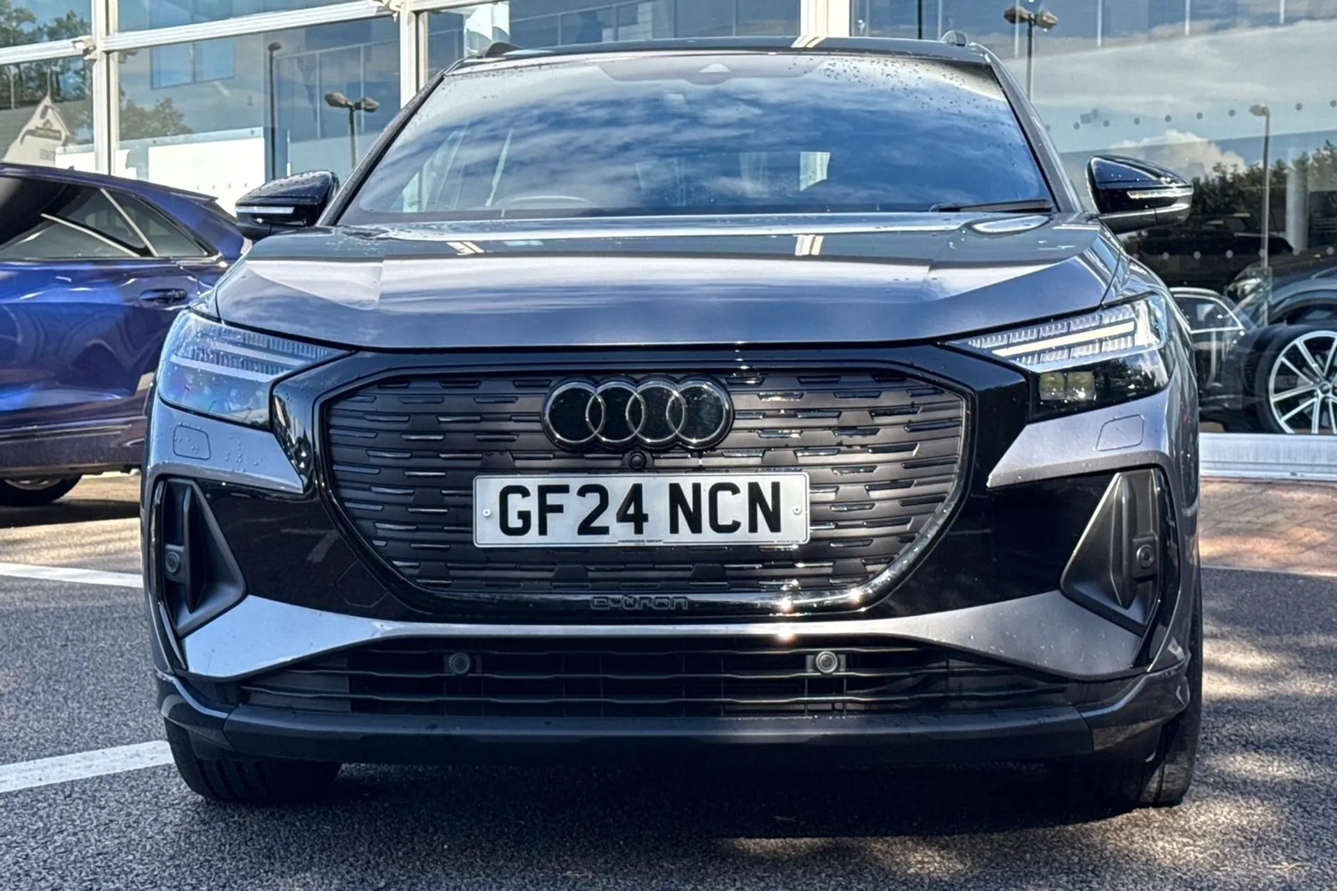 Audi Q4 thumbnail image number 12