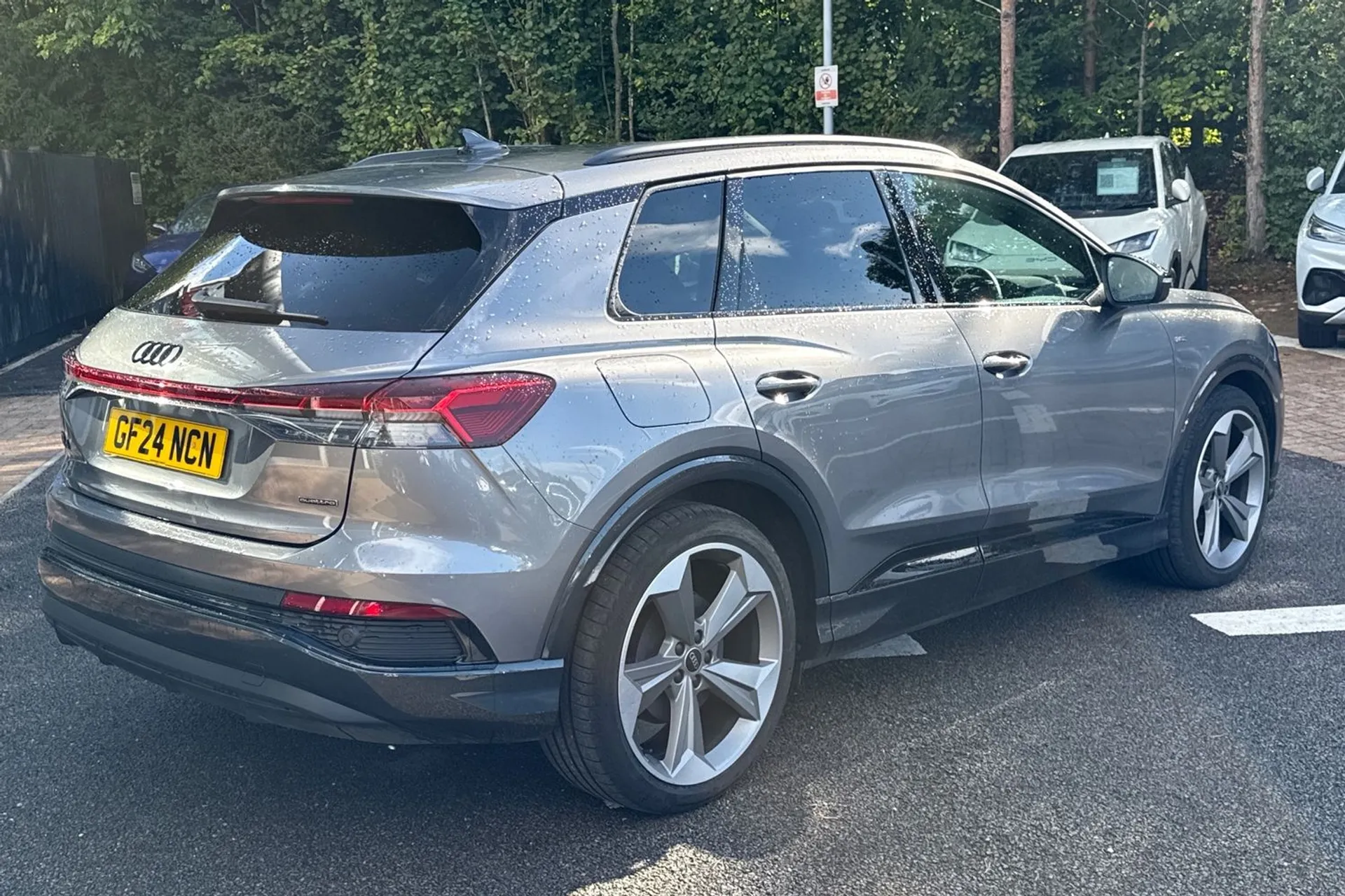 Audi Q4 thumbnail image number 7