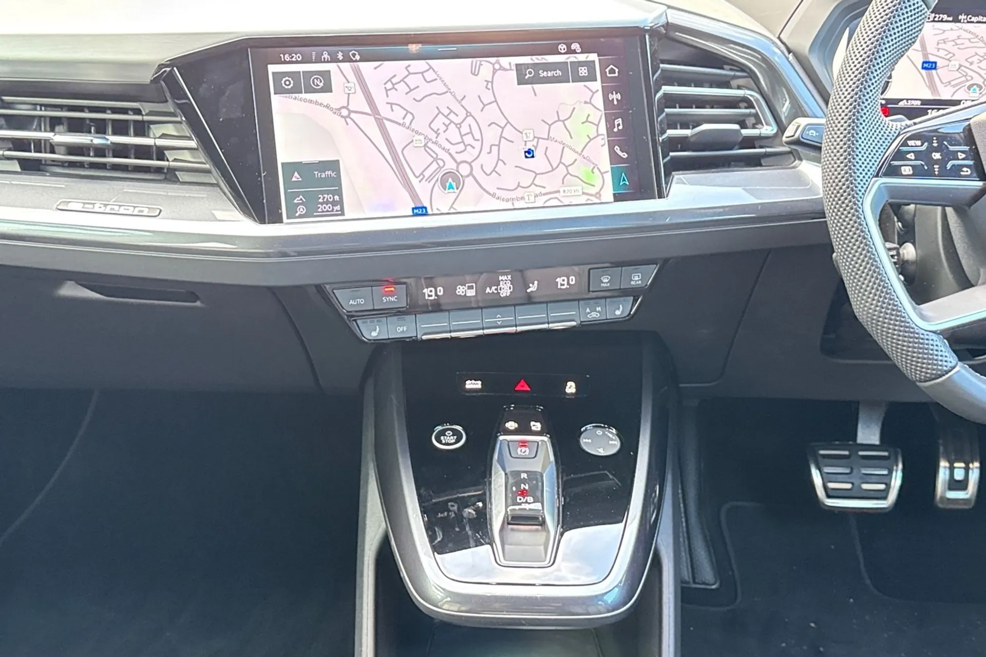 Audi Q4 thumbnail image number 36