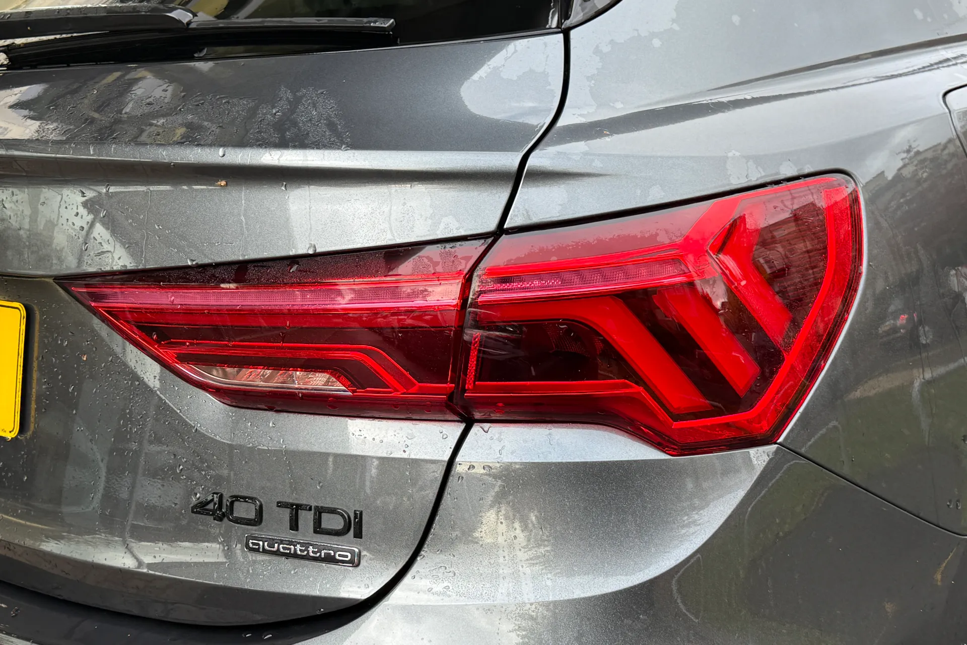 Audi Q3 thumbnail image number 20