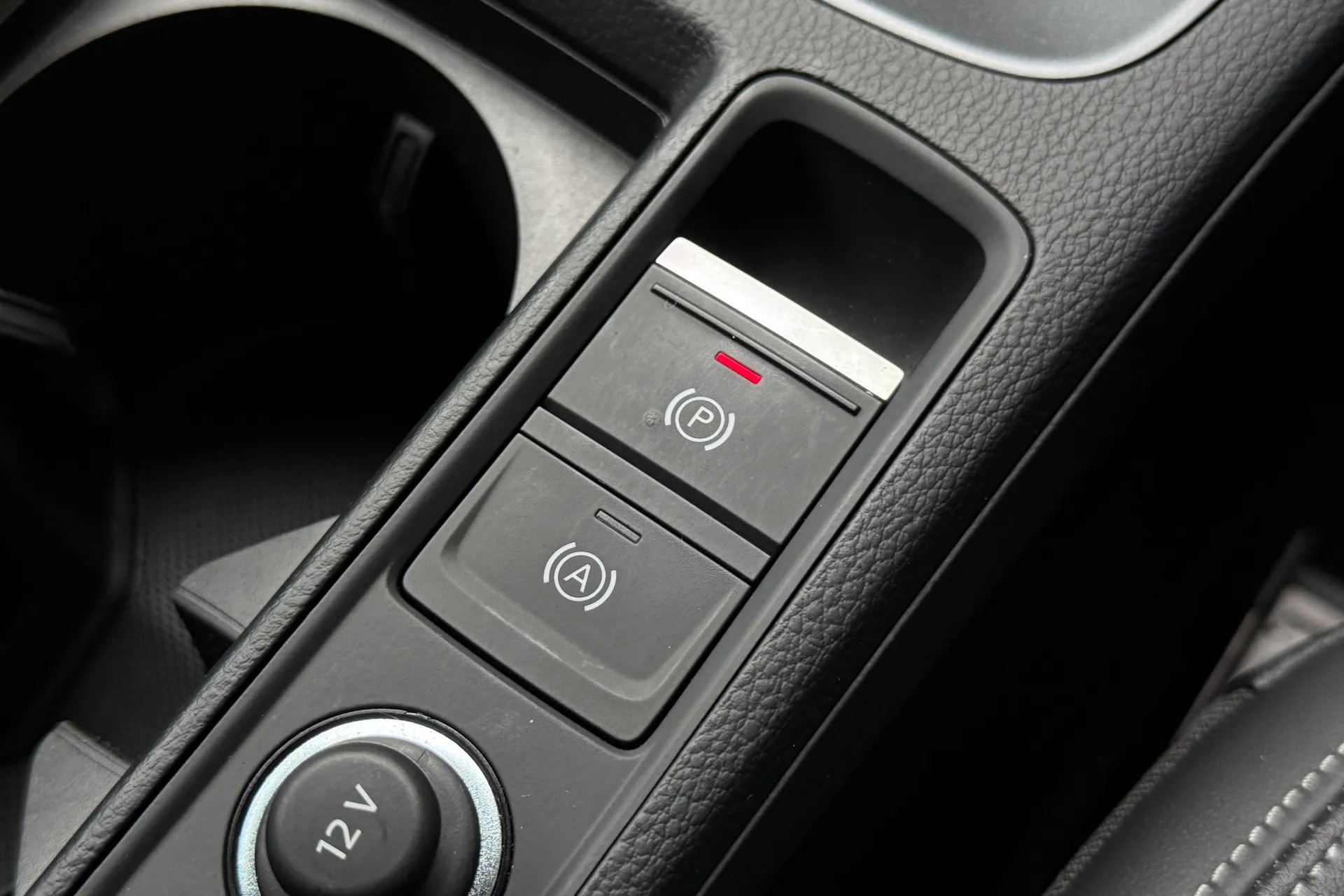 Audi Q3 thumbnail image number 56