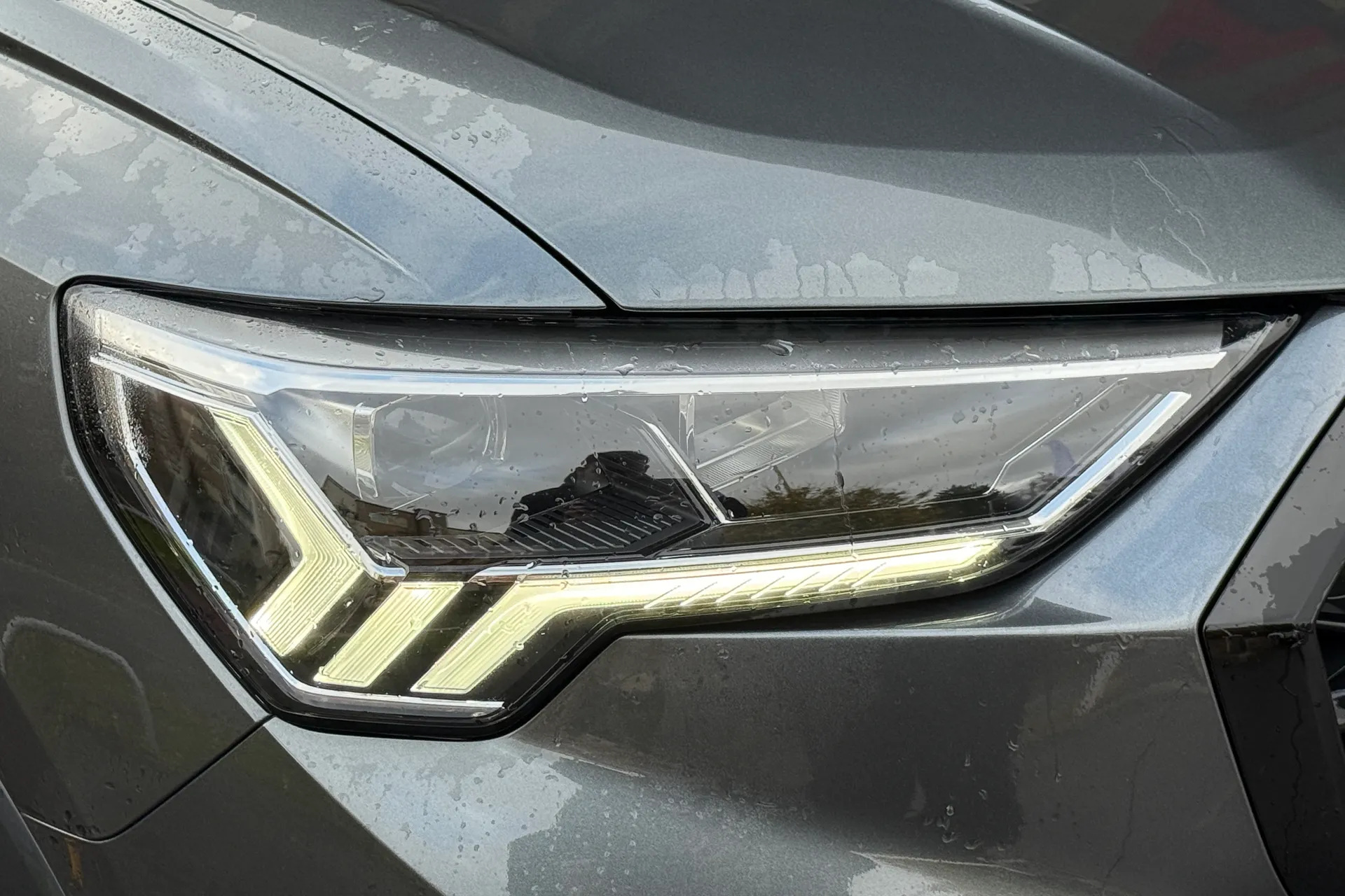 Audi Q3 thumbnail image number 31