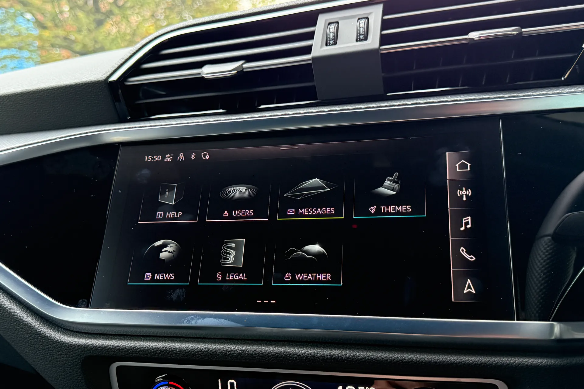 Audi Q3 thumbnail image number 47