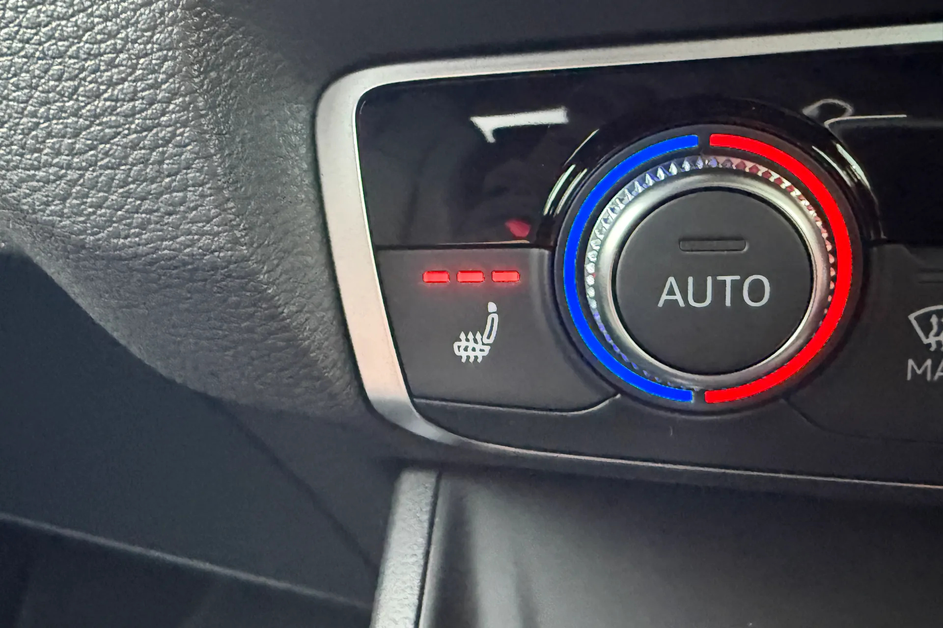 Audi Q3 thumbnail image number 49