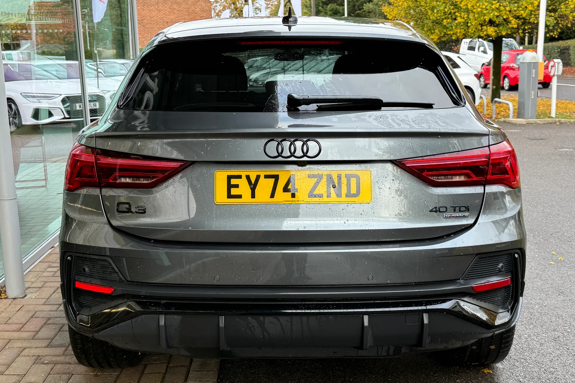 Audi Q3 thumbnail image number 22