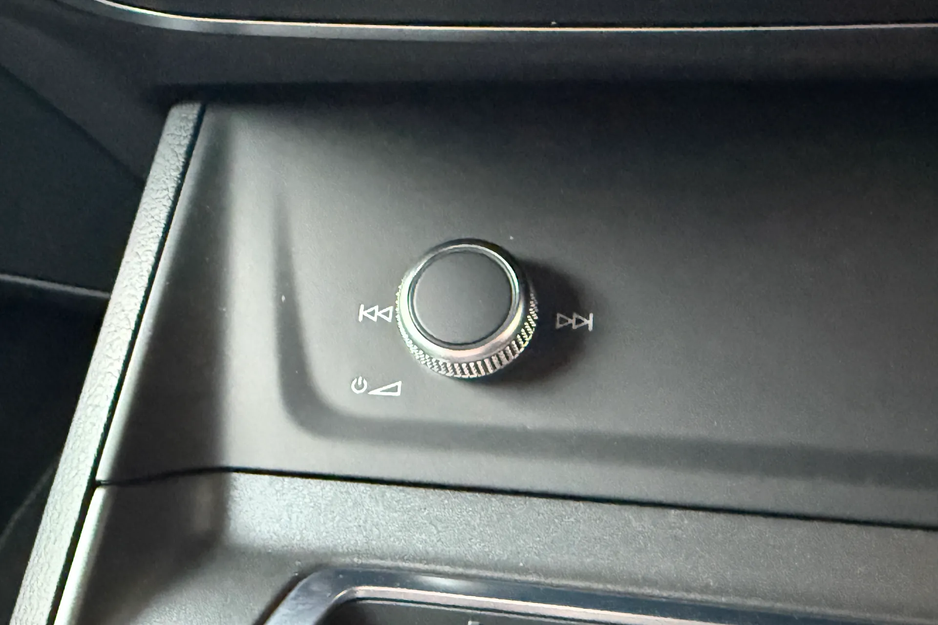 Audi Q3 thumbnail image number 51