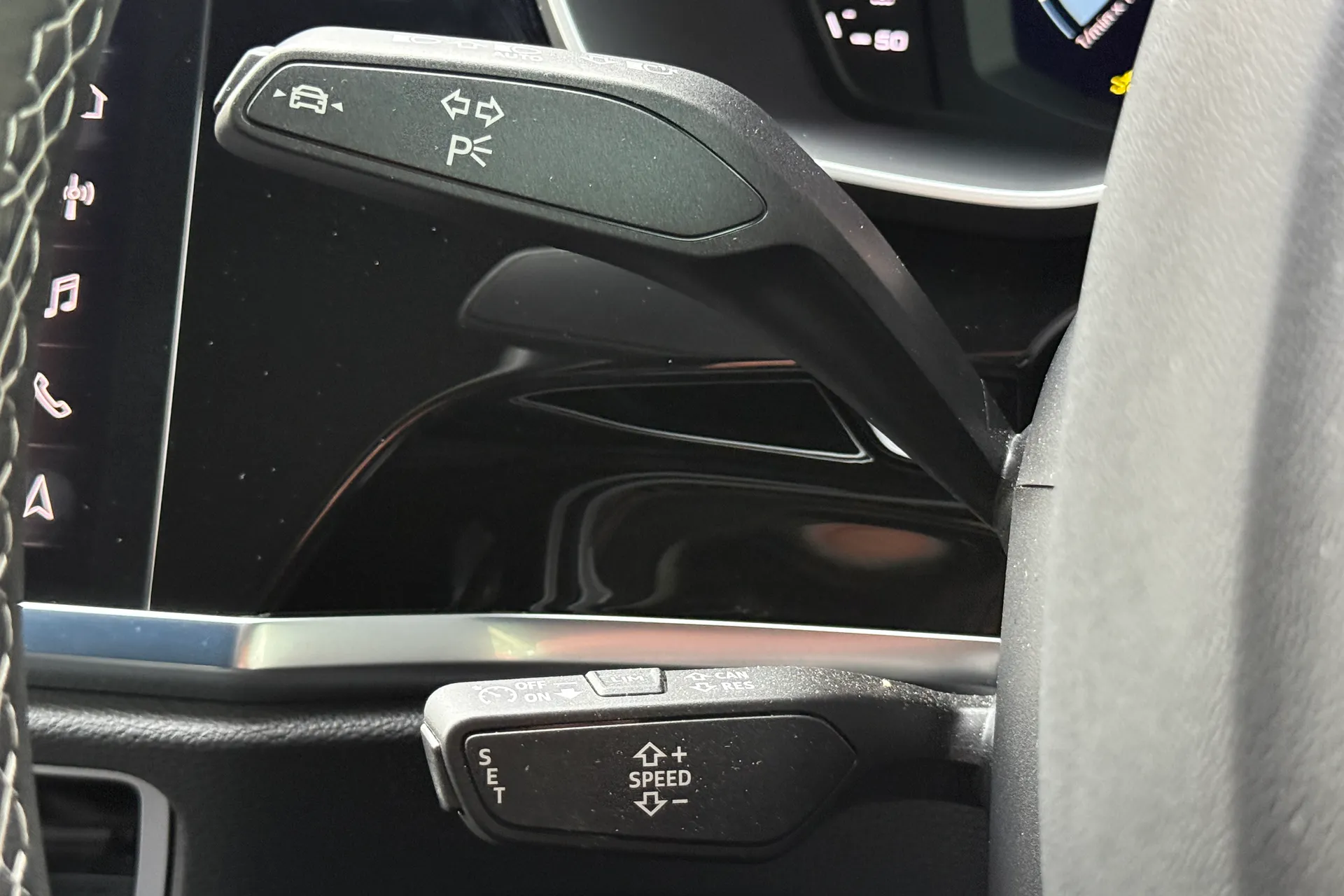 Audi Q3 thumbnail image number 69