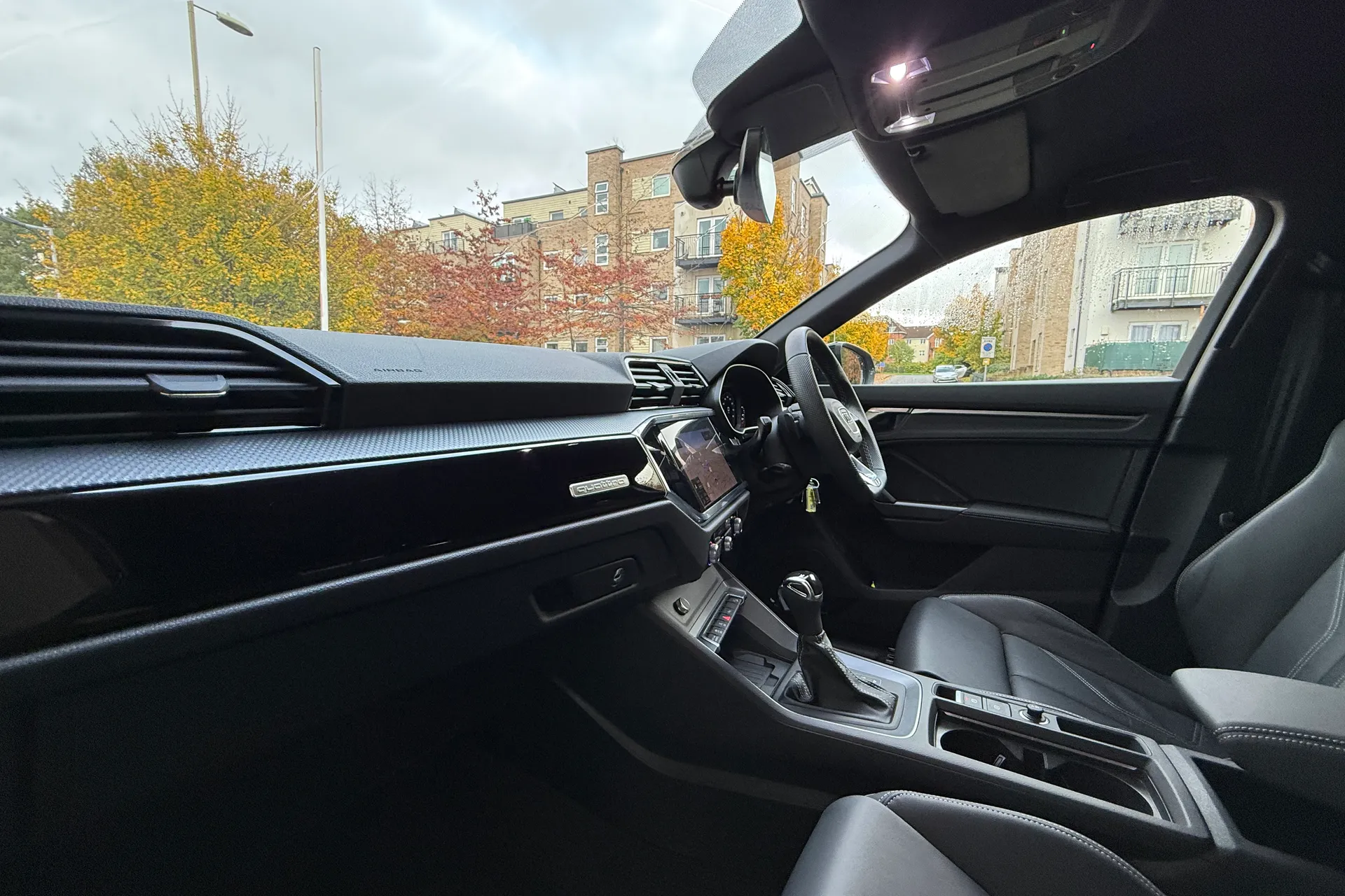 Audi Q3 thumbnail image number 7