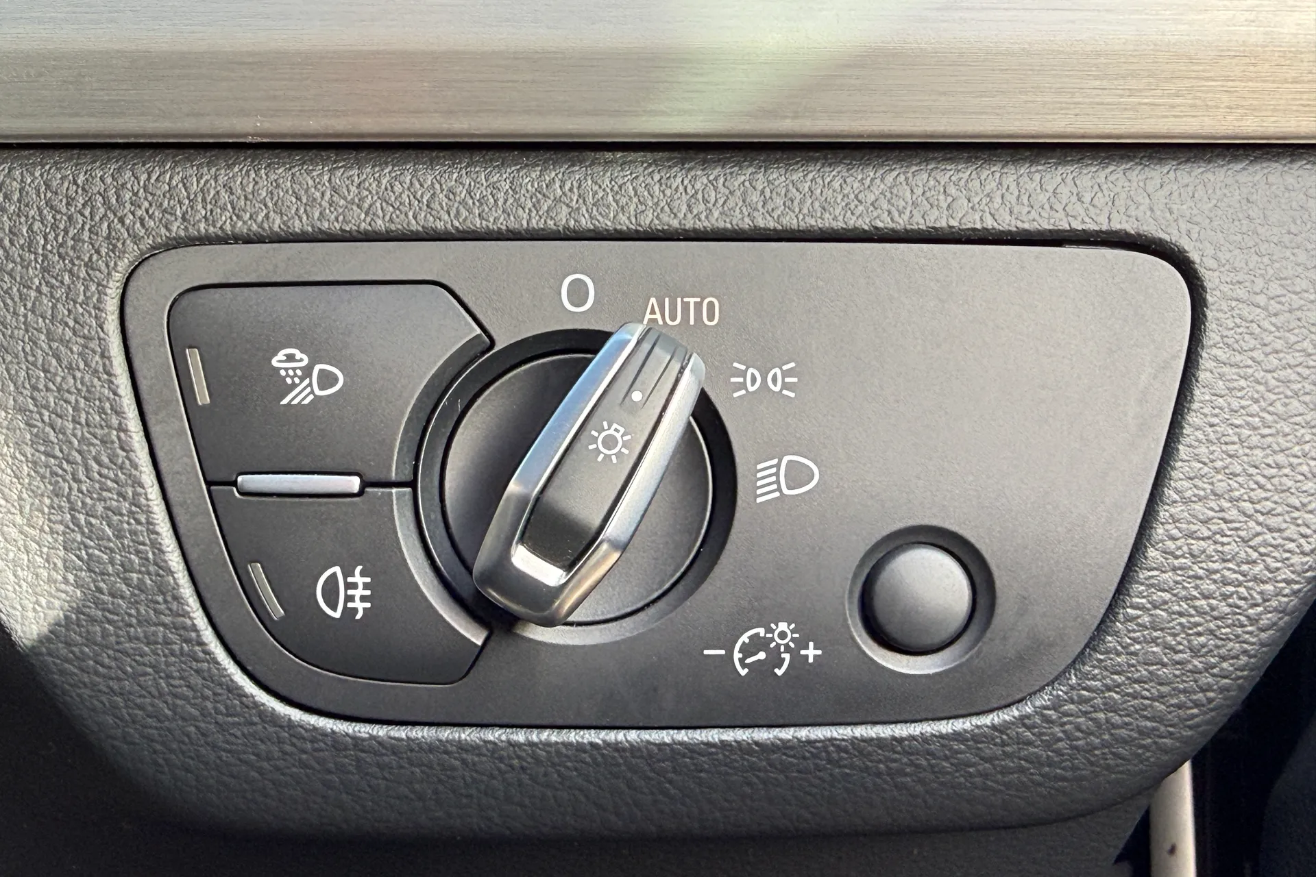 Audi Q5 thumbnail image number 19