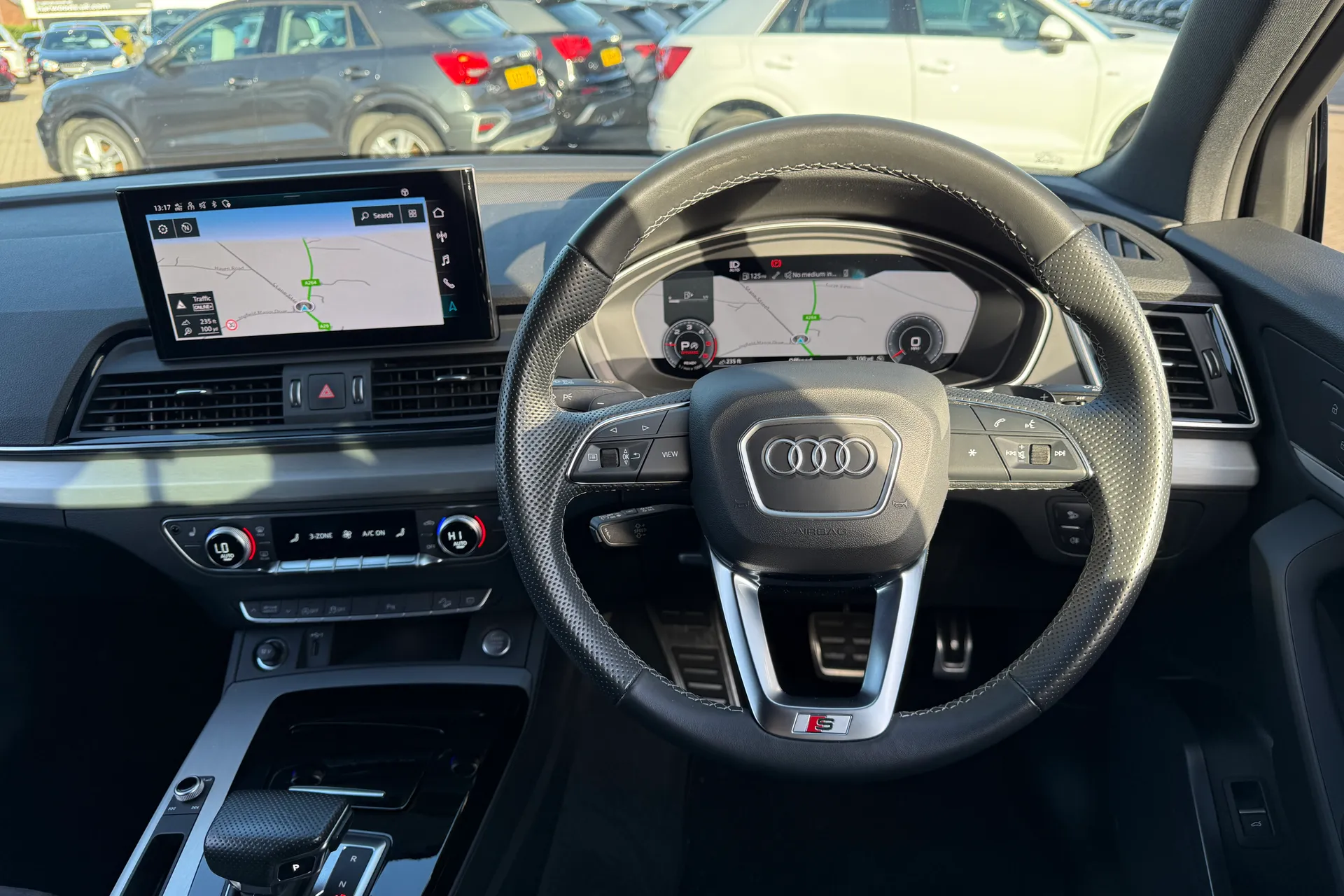 Audi Q5 thumbnail image number 6