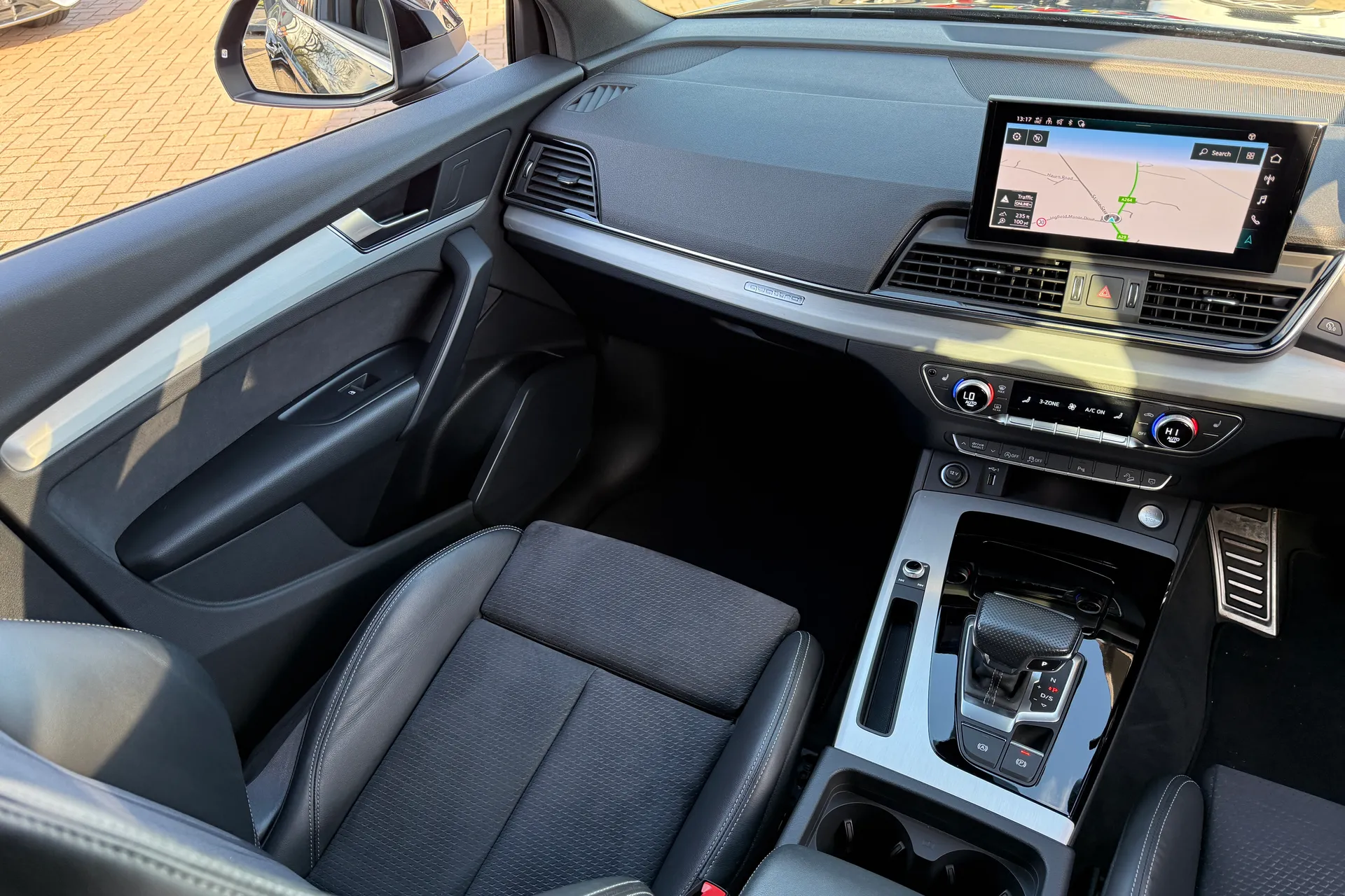 Audi Q5 thumbnail image number 34