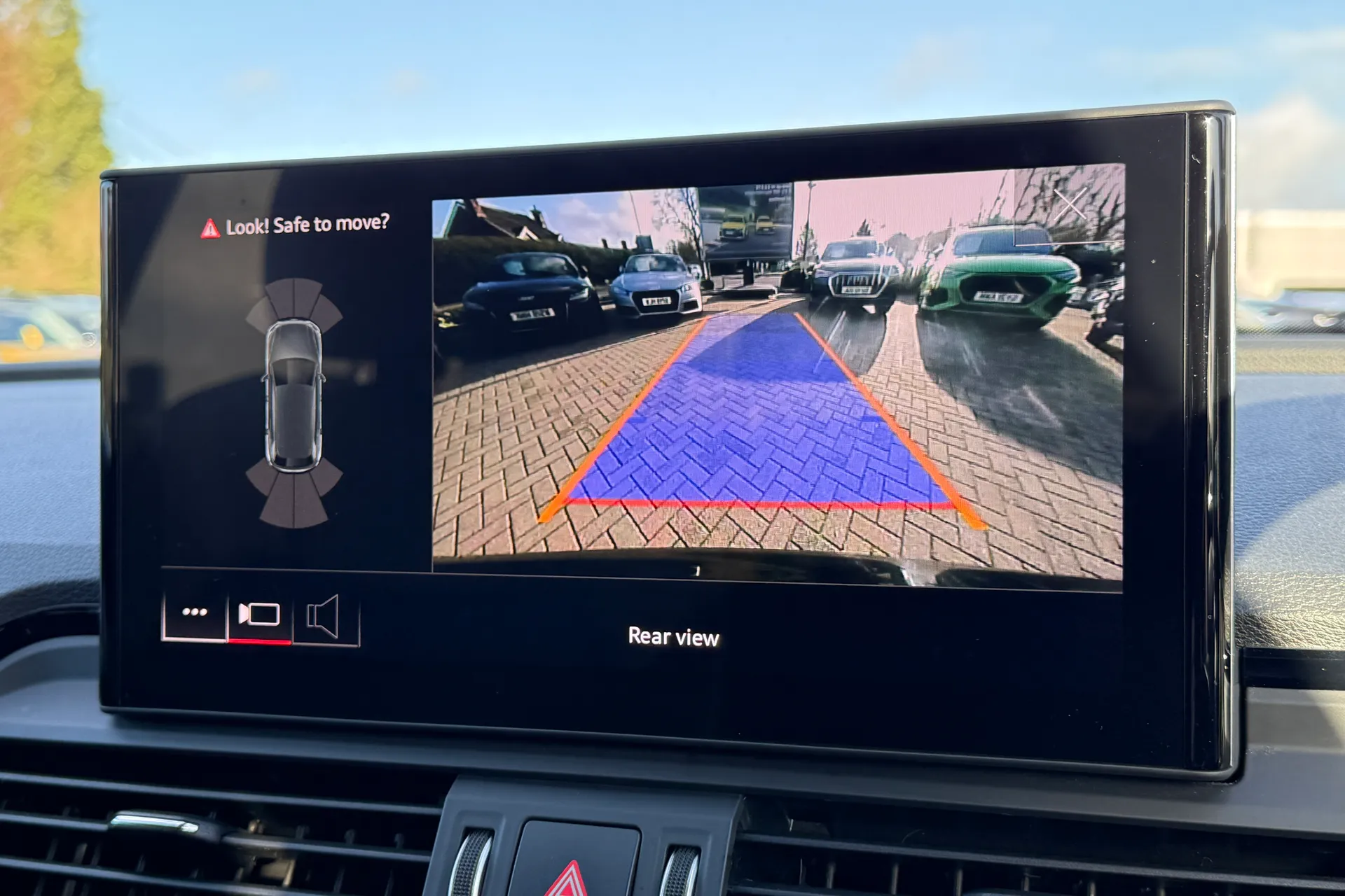 Audi Q5 thumbnail image number 4