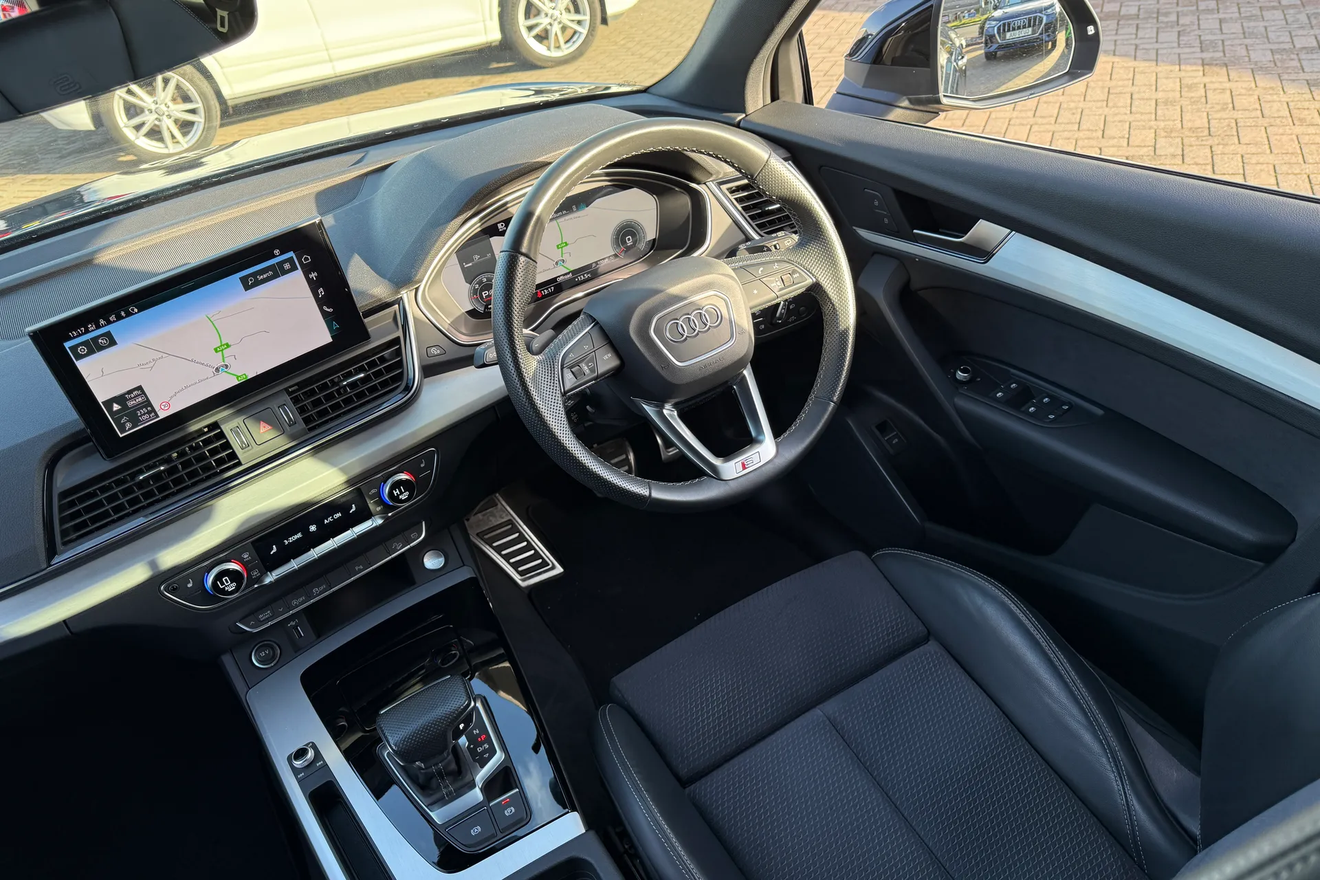 Audi Q5 thumbnail image number 37