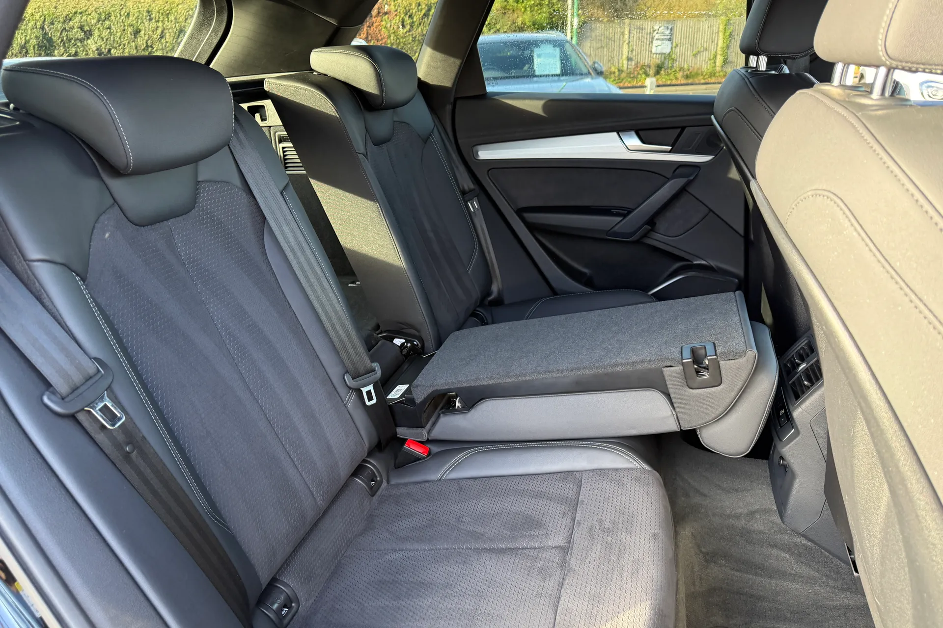 Audi Q5 thumbnail image number 42