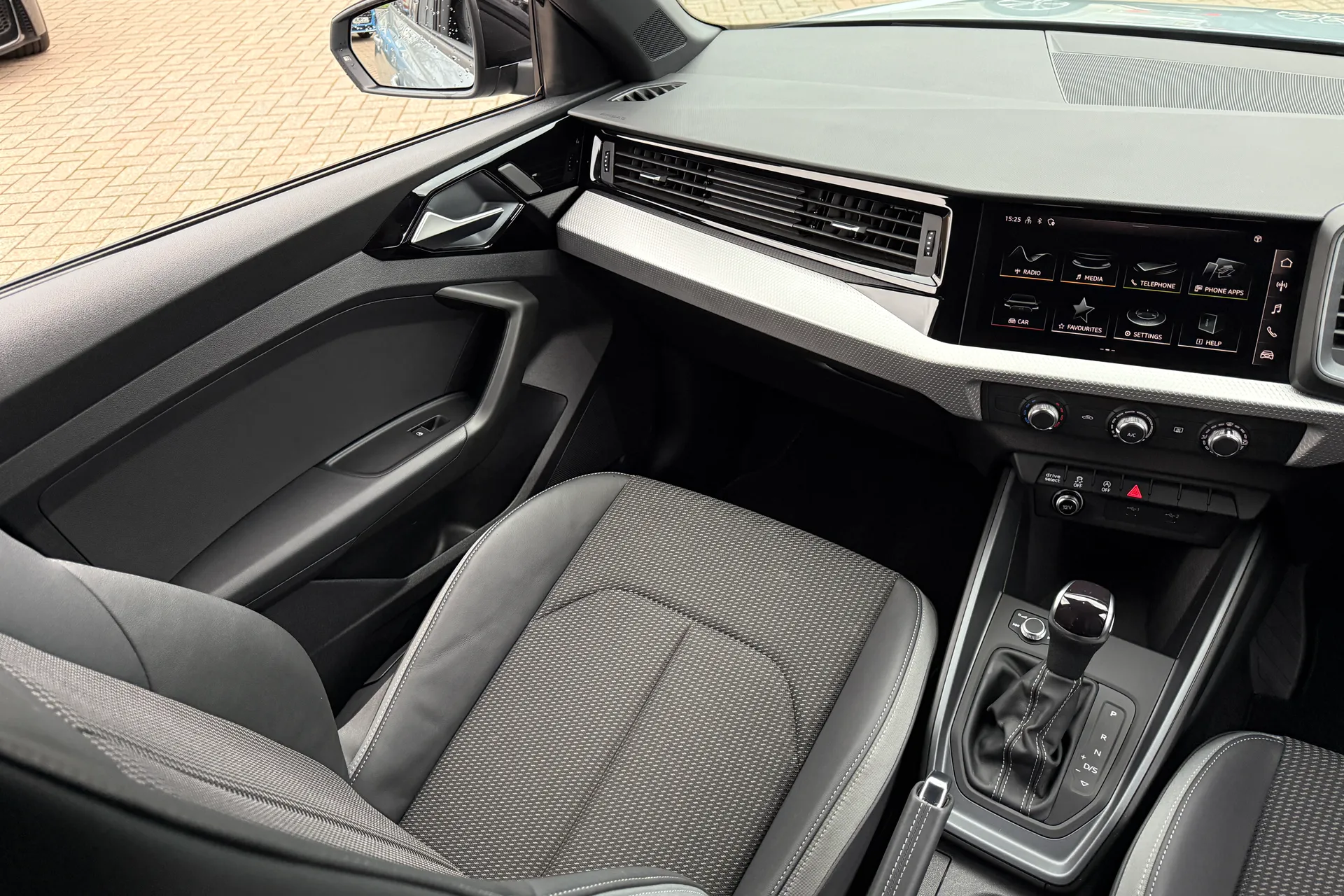 Audi A1 thumbnail image number 34