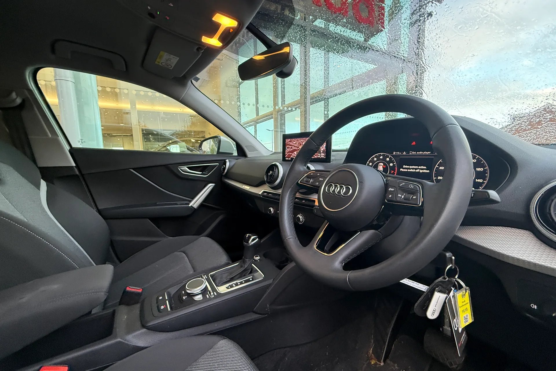 Audi Q2 thumbnail image number 9