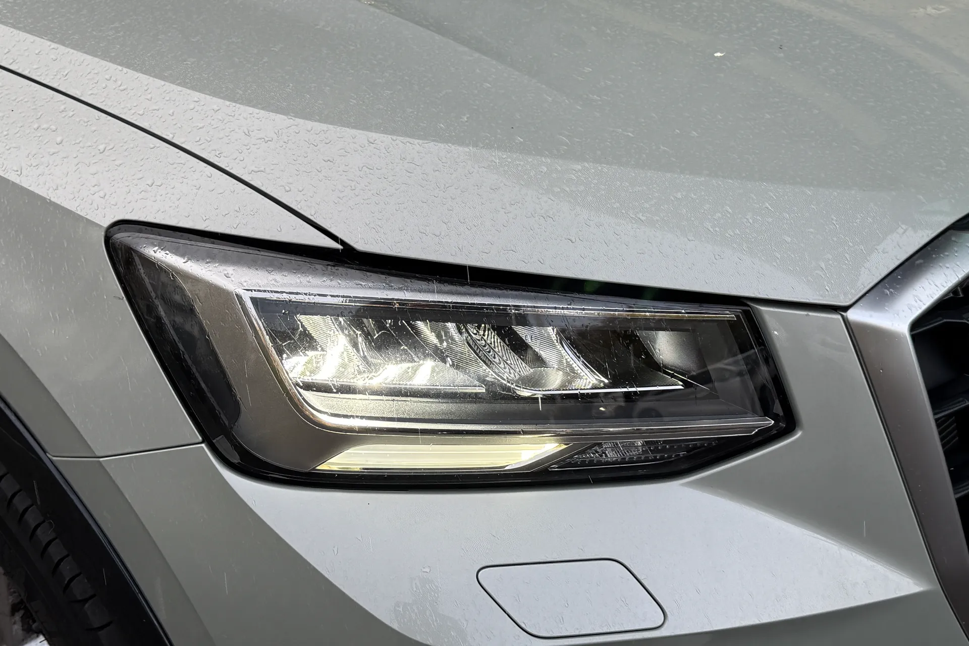 Audi Q2 thumbnail image number 16