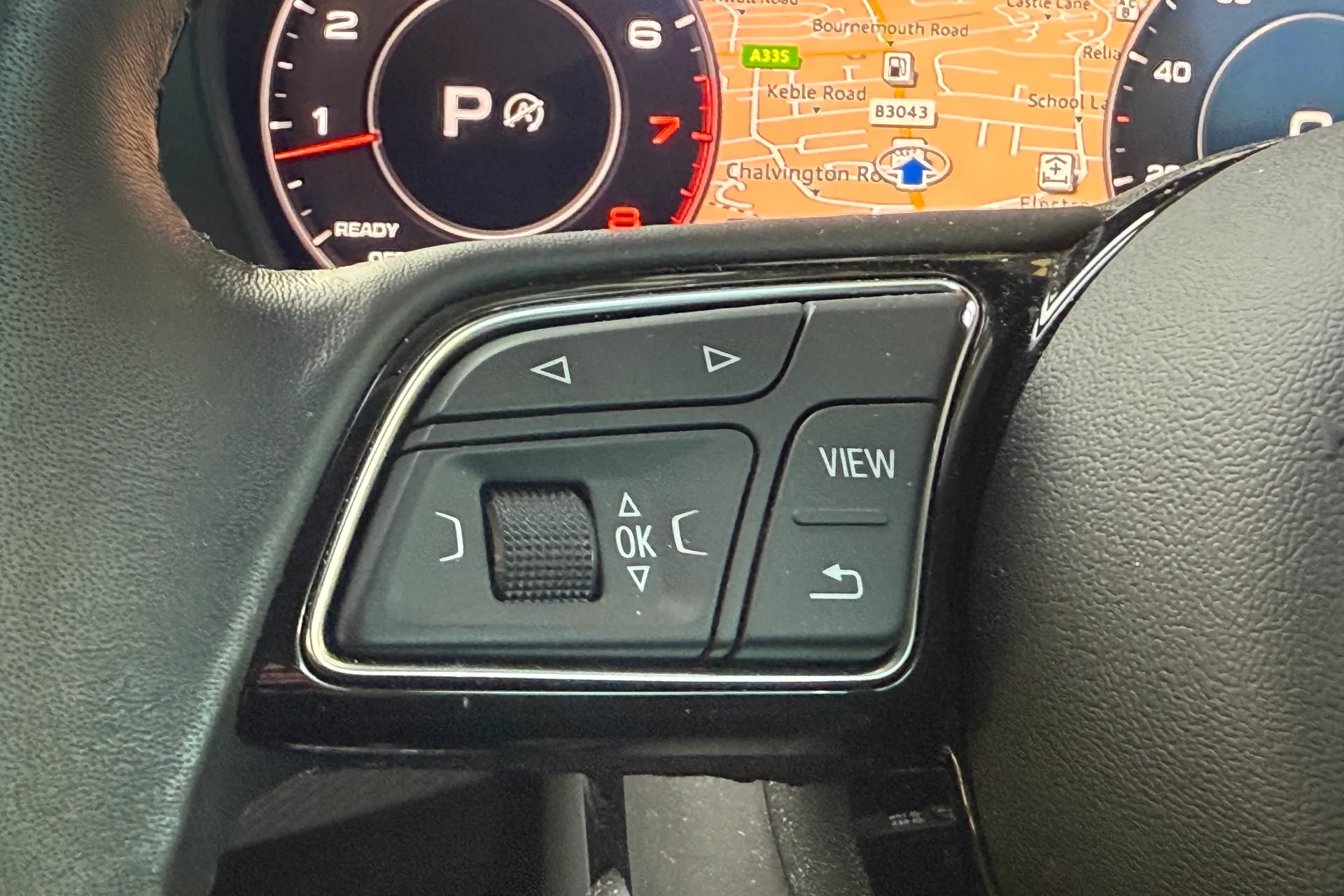 Audi Q2 thumbnail image number 35