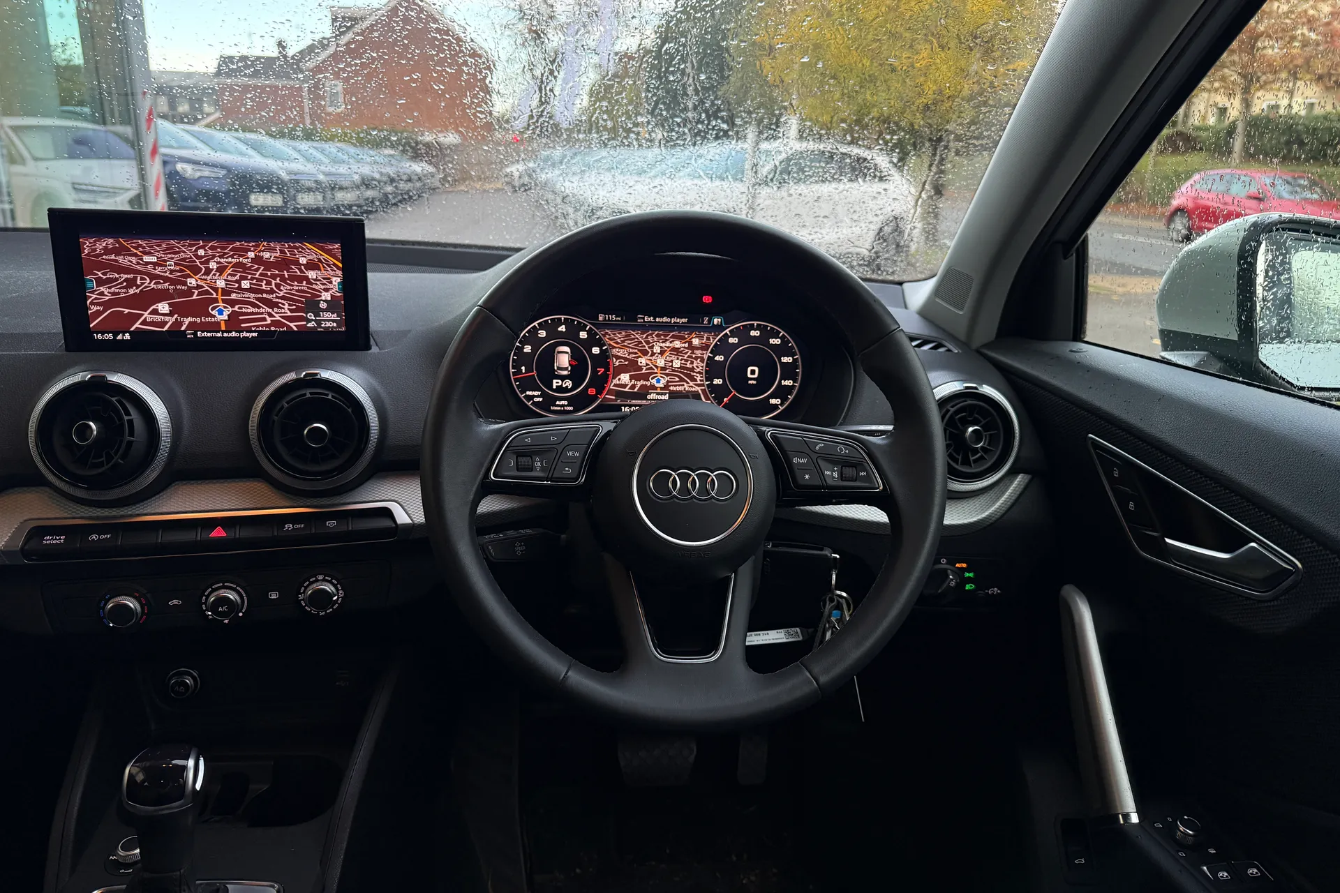 Audi Q2 thumbnail image number 13