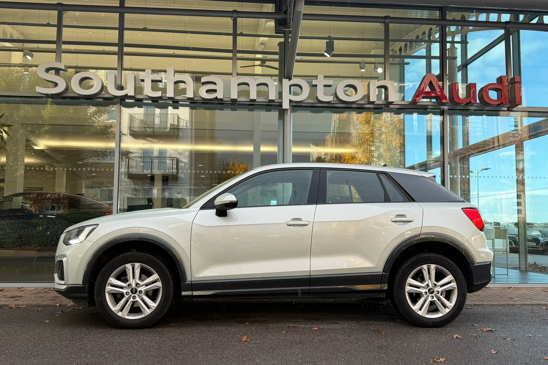 Audi Q2 thumbnail image number 33