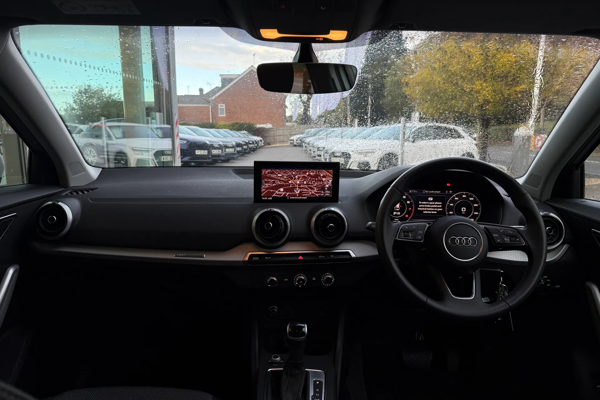 Audi Q2 thumbnail image number 3