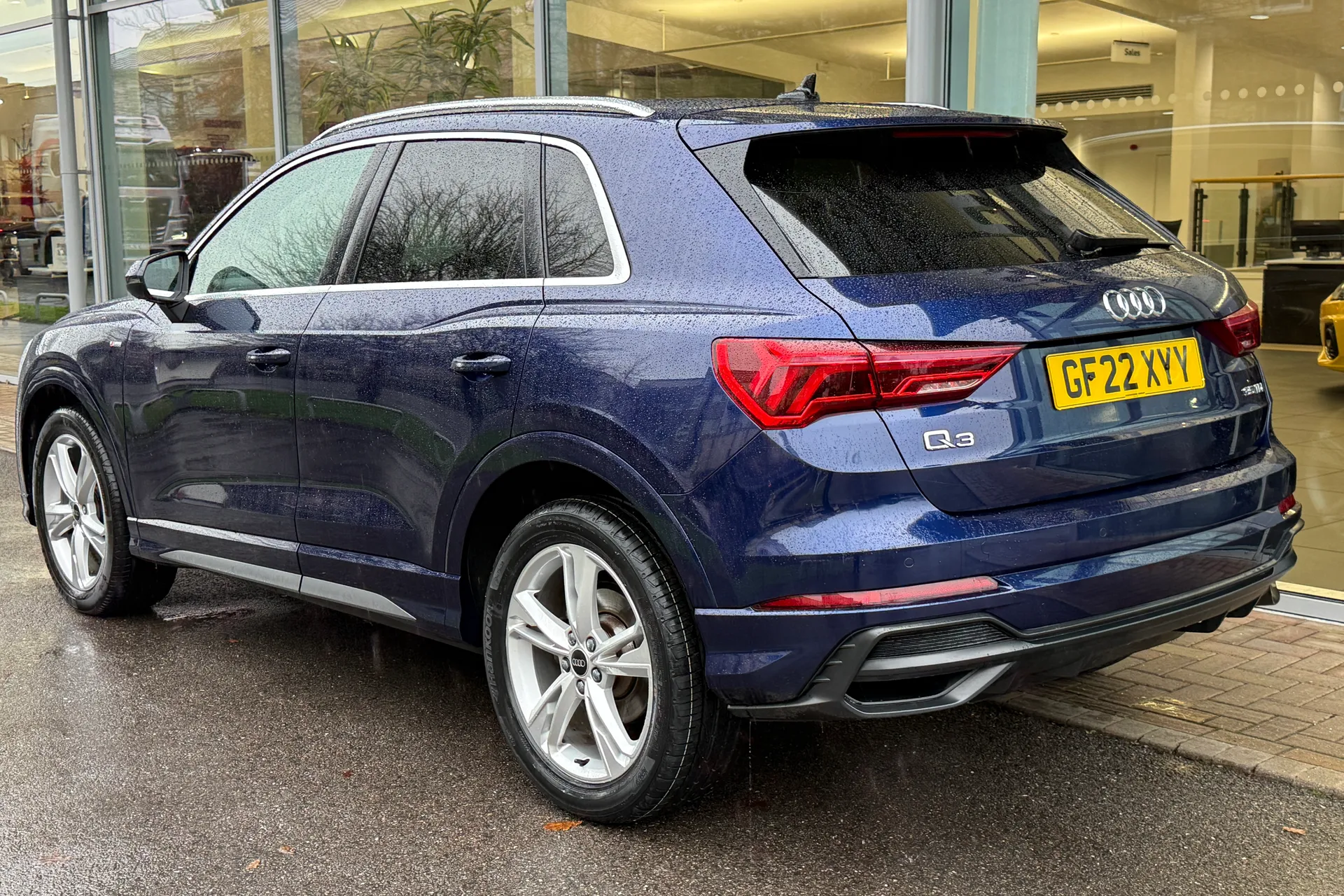 Audi Q3 thumbnail image number 7