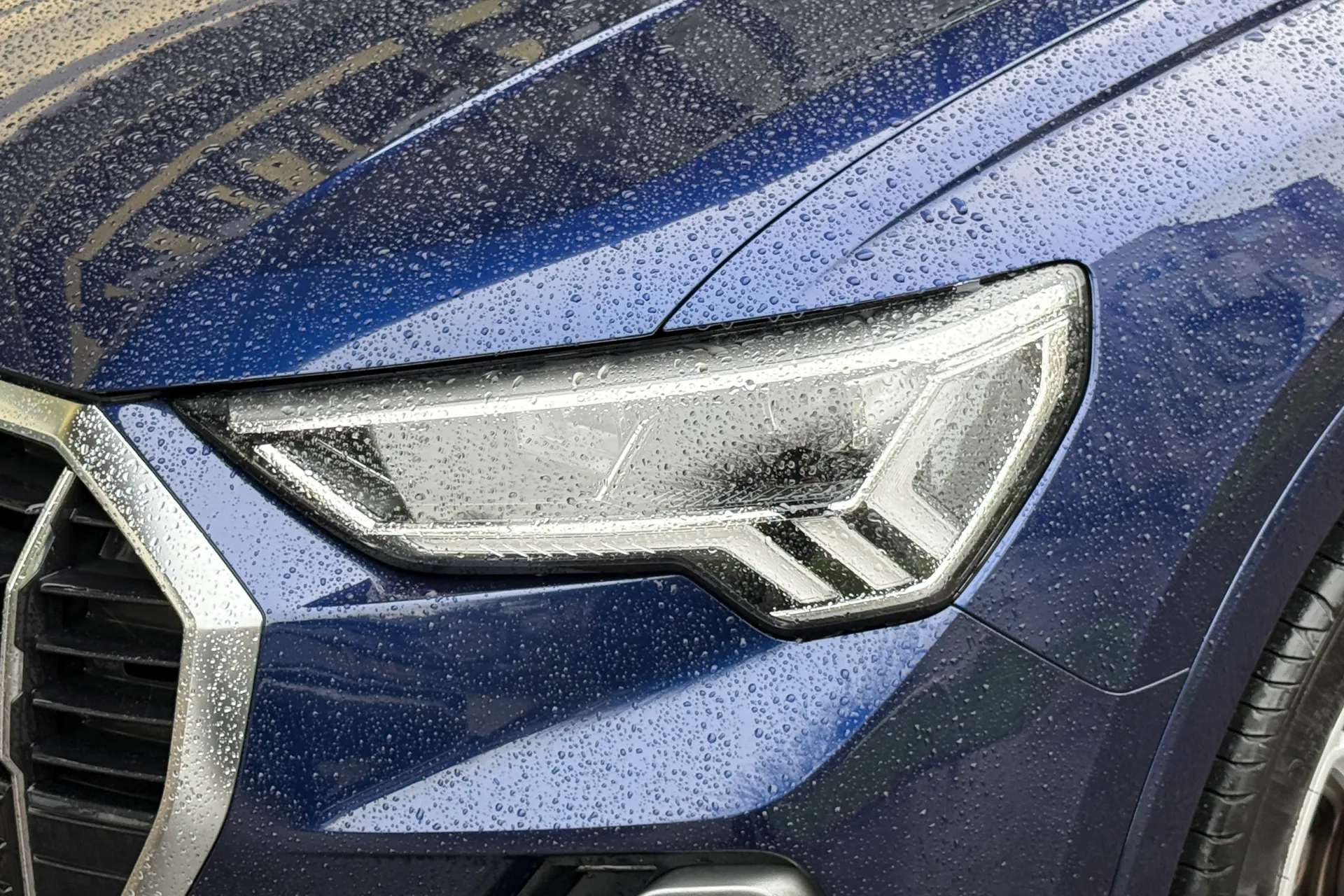 Audi Q3 thumbnail image number 57