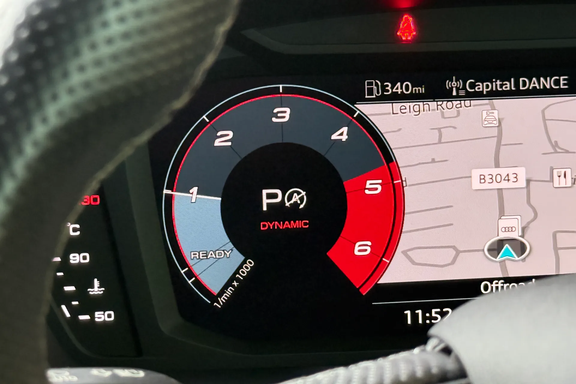 Audi Q3 thumbnail image number 10