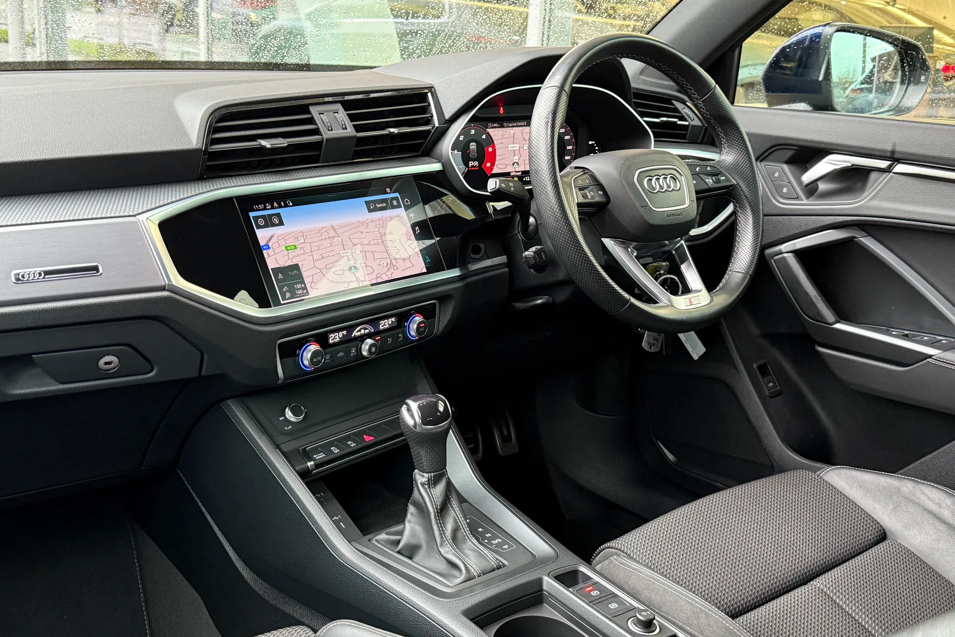 Audi Q3 thumbnail image number 52