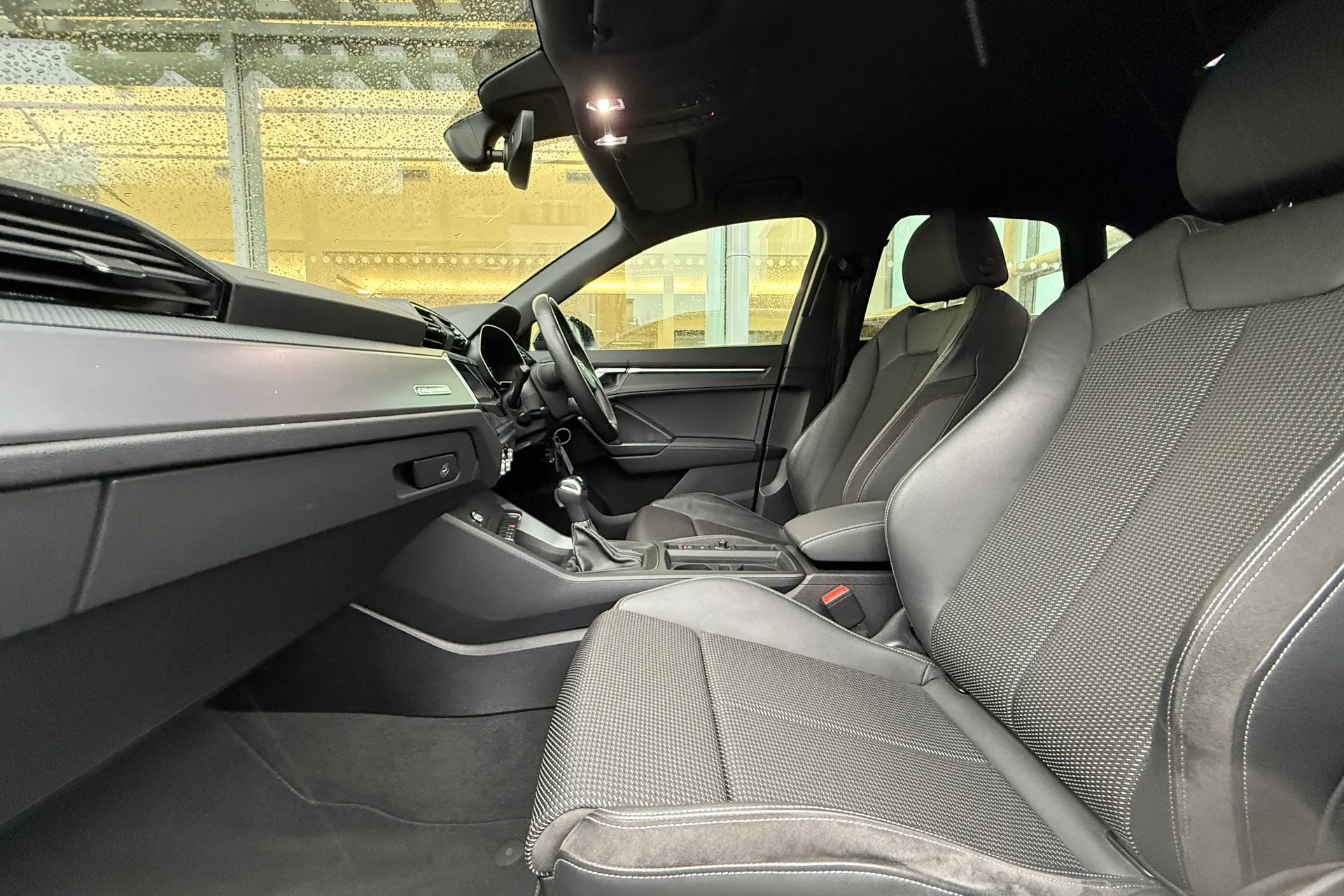 Audi Q3 thumbnail image number 53