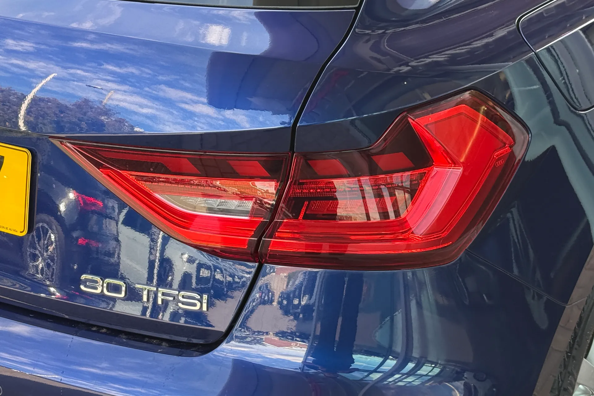 Audi A1 thumbnail image number 36