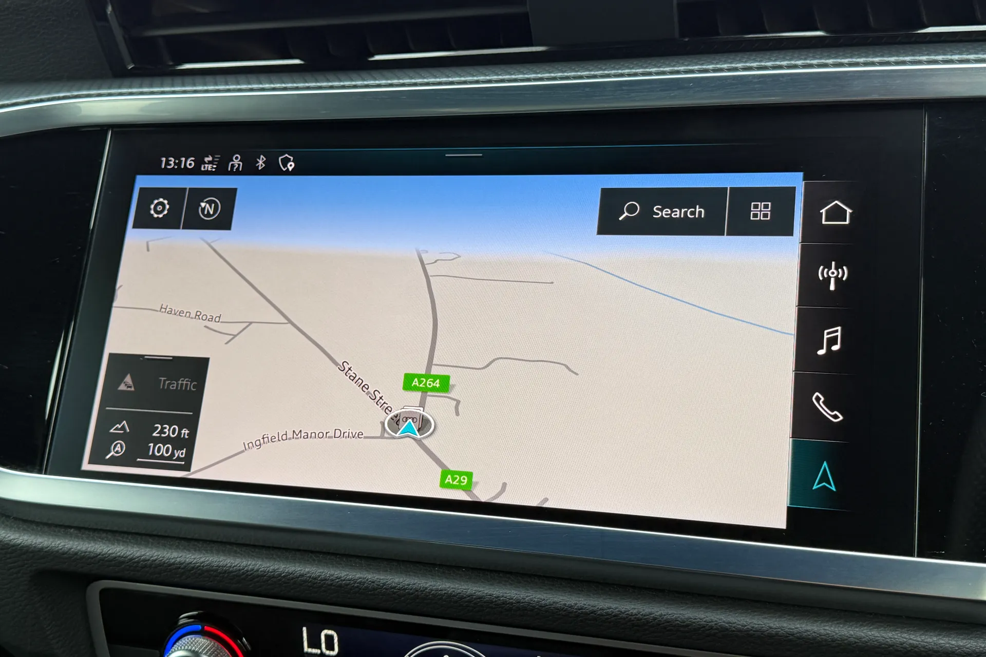 Audi Q3 thumbnail image number 4