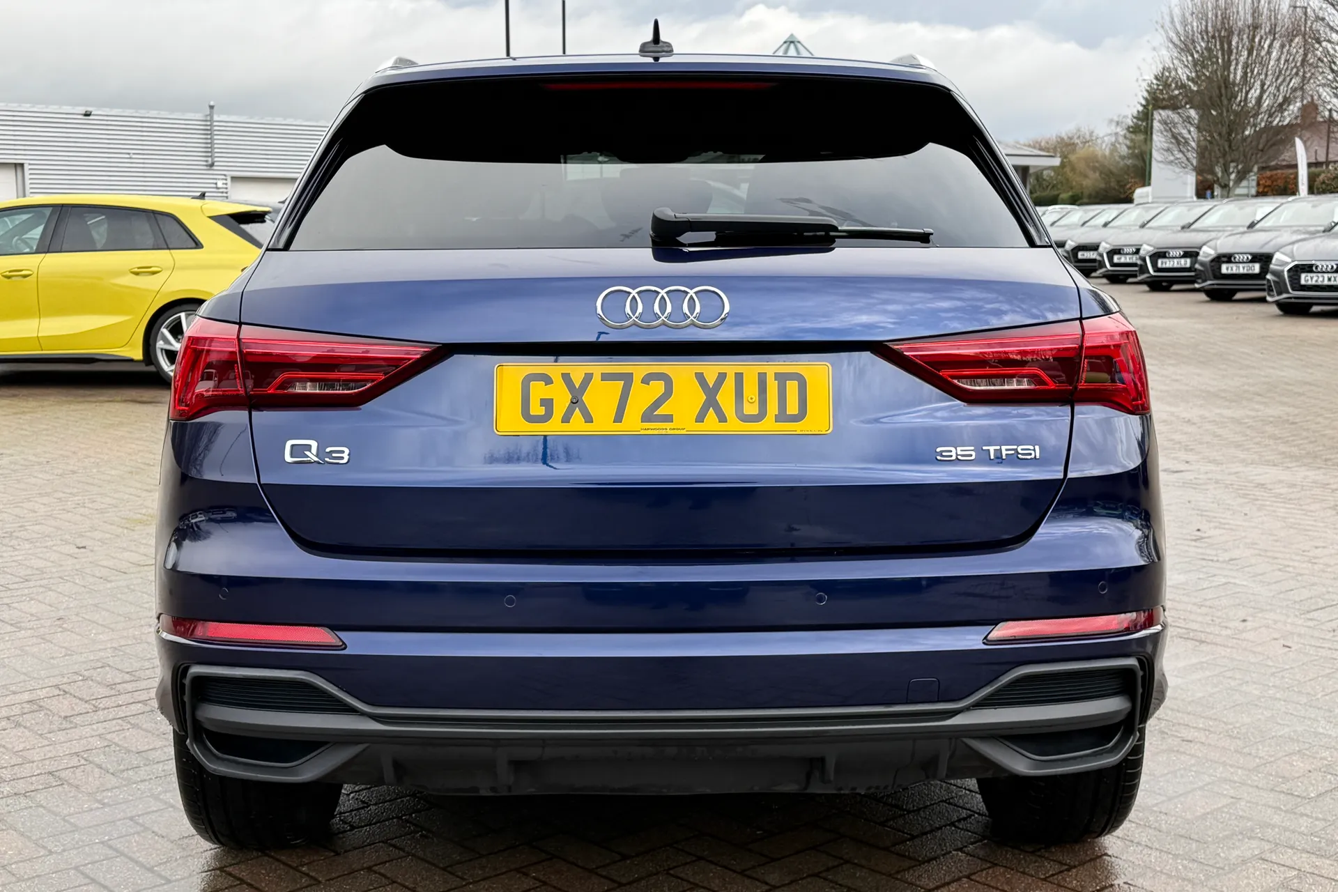 Audi Q3 thumbnail image number 29