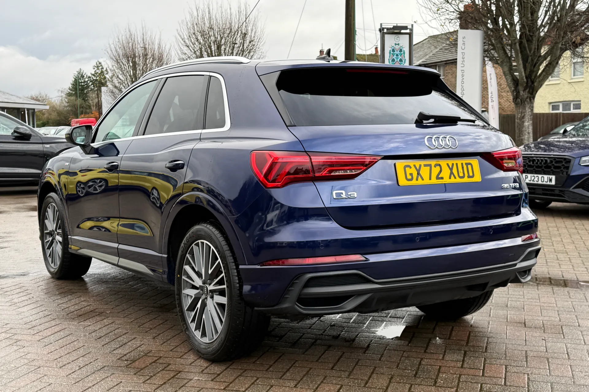 Audi Q3 thumbnail image number 30