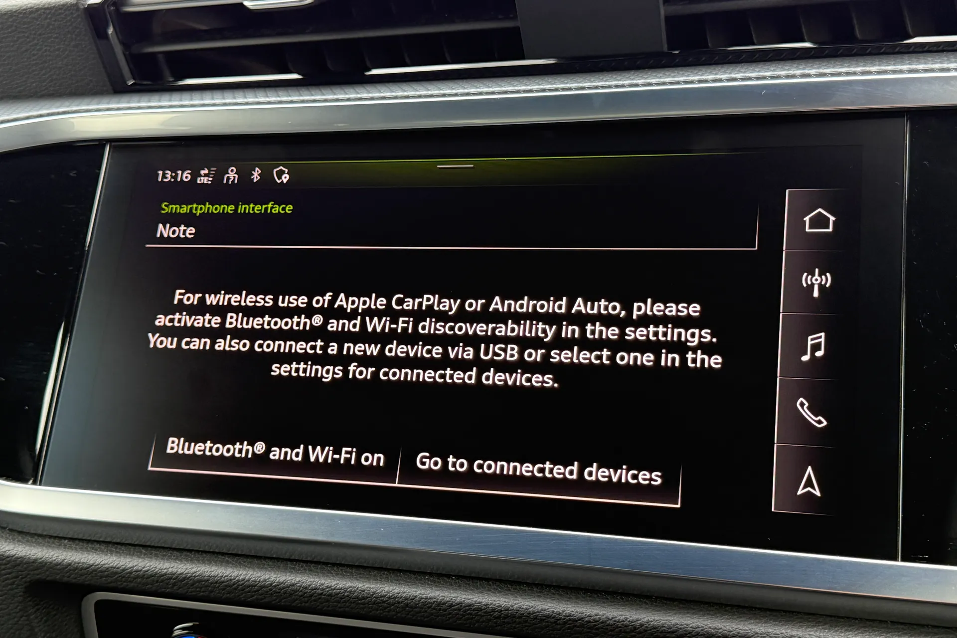 Audi Q3 thumbnail image number 9