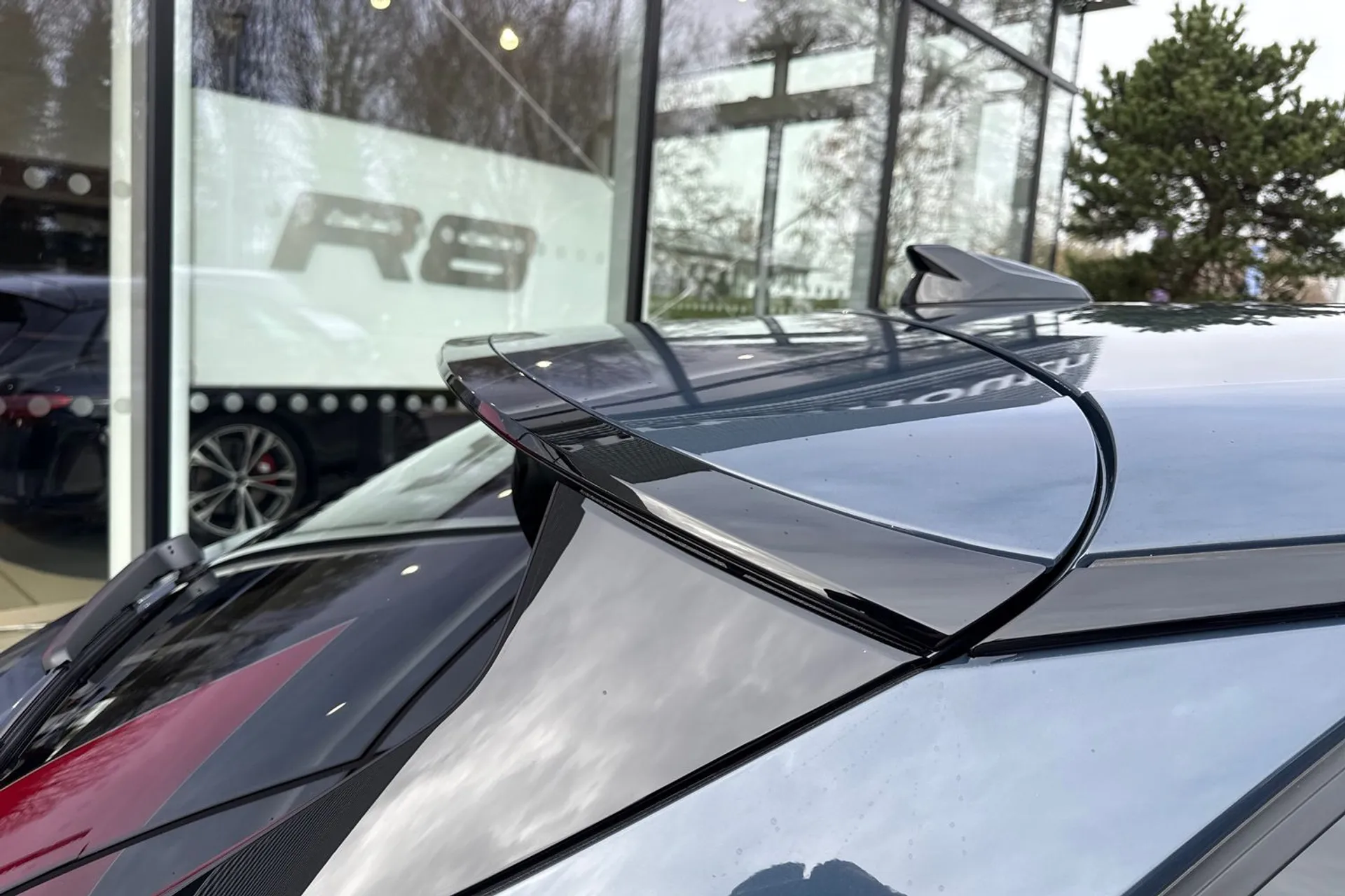 Audi A6 e-tron Avant thumbnail image number 26