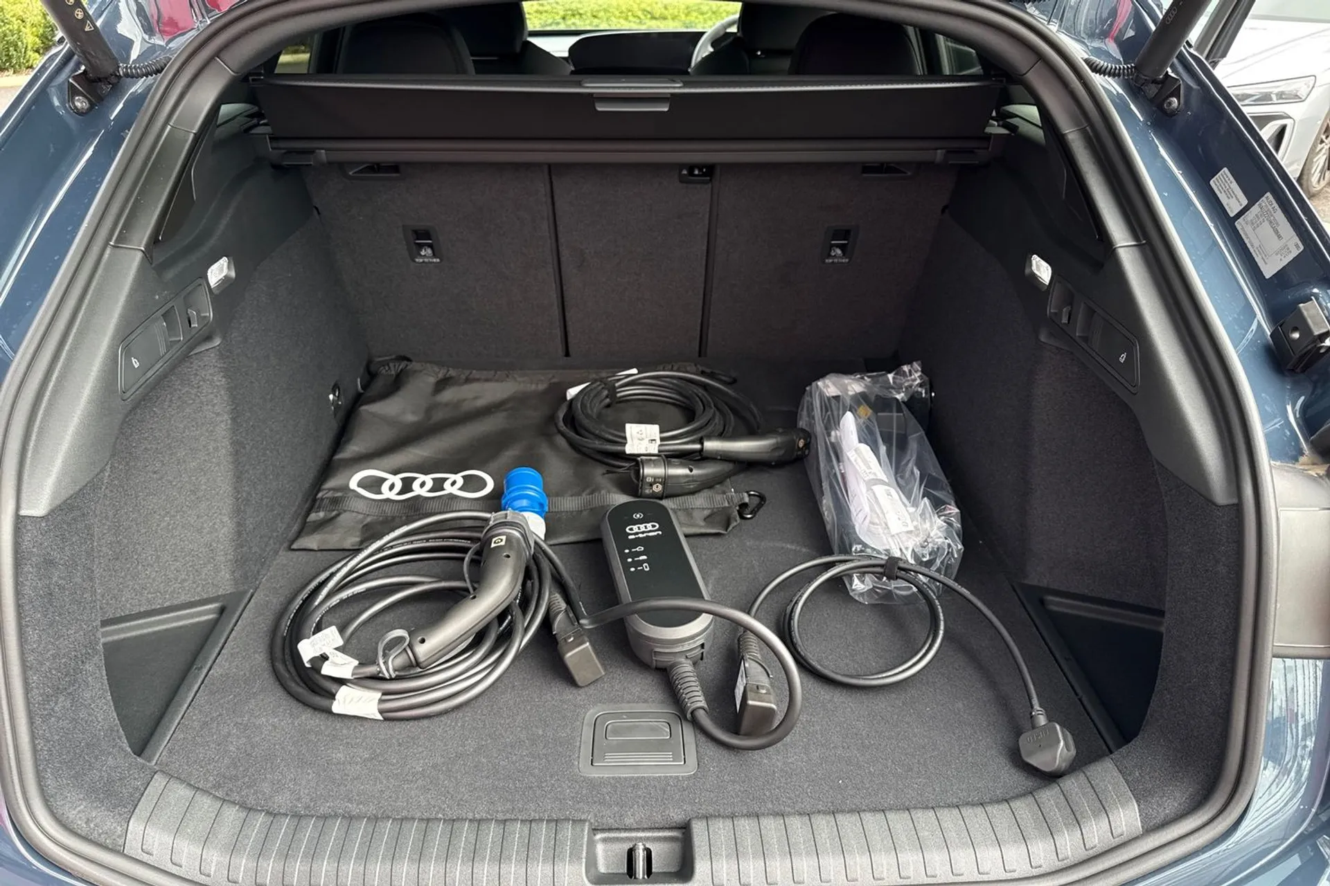 Audi A6 e-tron Avant thumbnail image number 37